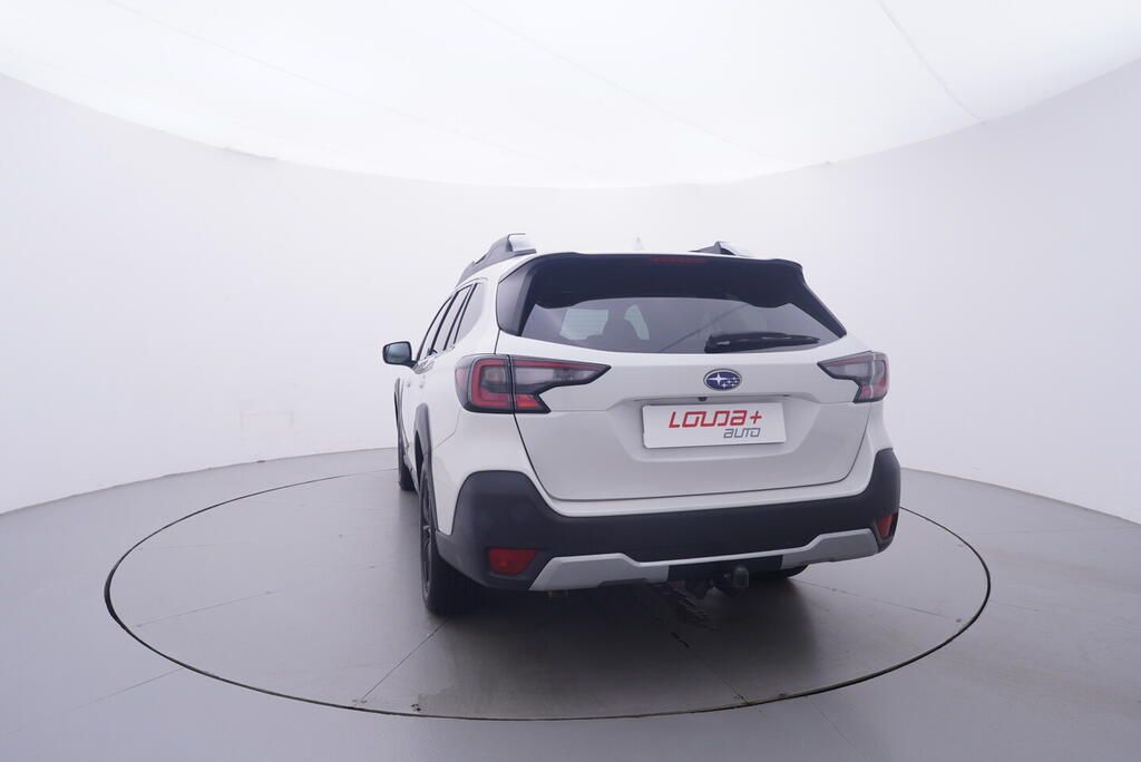 Subaru Outback, Touring 2.5i 124 kW - fotka 4