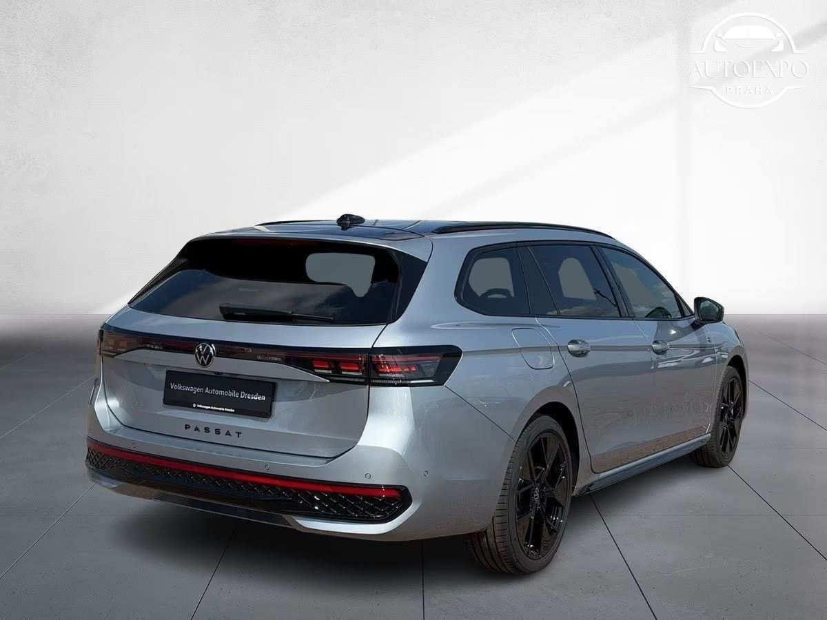 Volkswagen Passat Variant, 2.0 TDI DSG 4M R-Line*PANORAMA - fotka 4