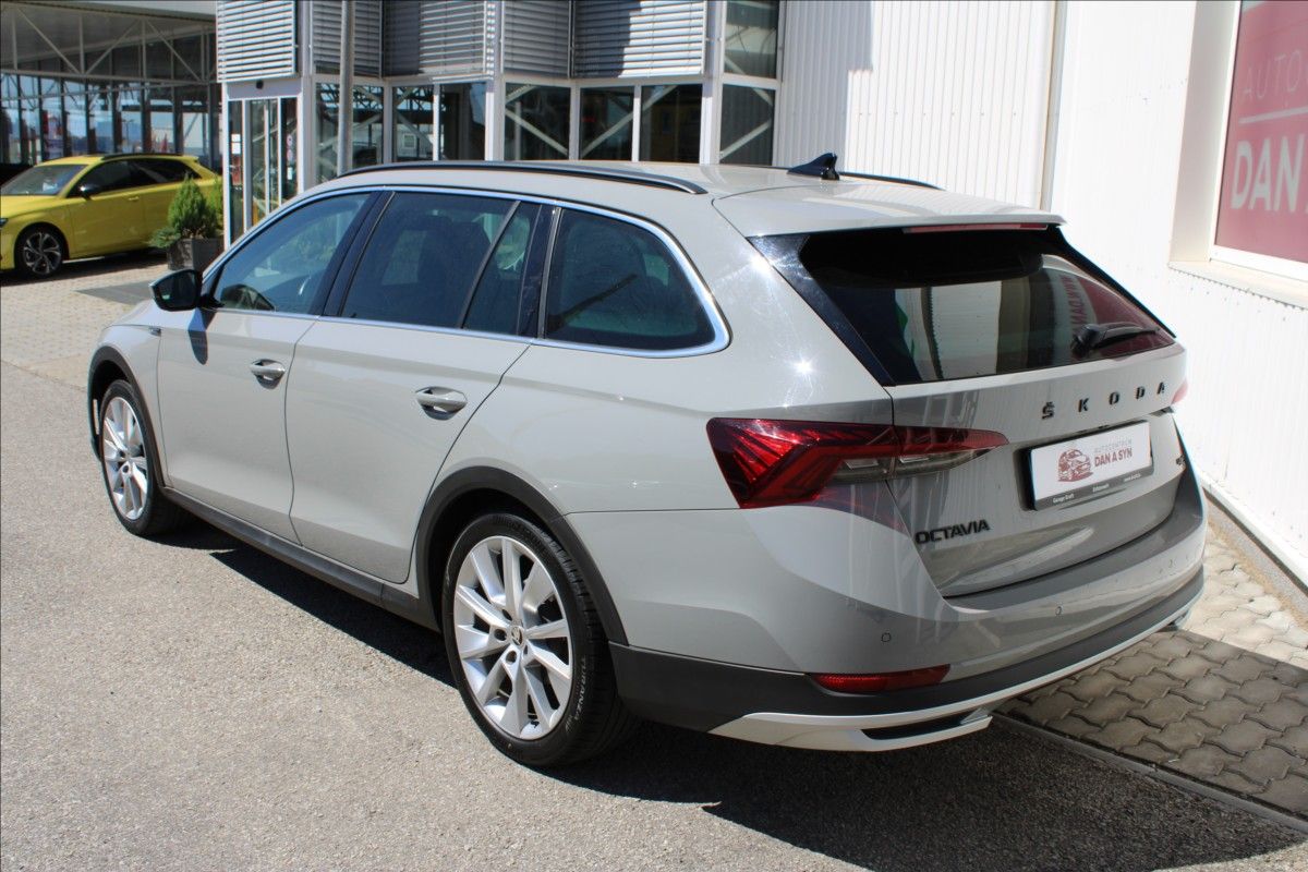 Škoda Octavia, 2,0 TDI Scout 4x4 DSG 1.majite - fotka 4