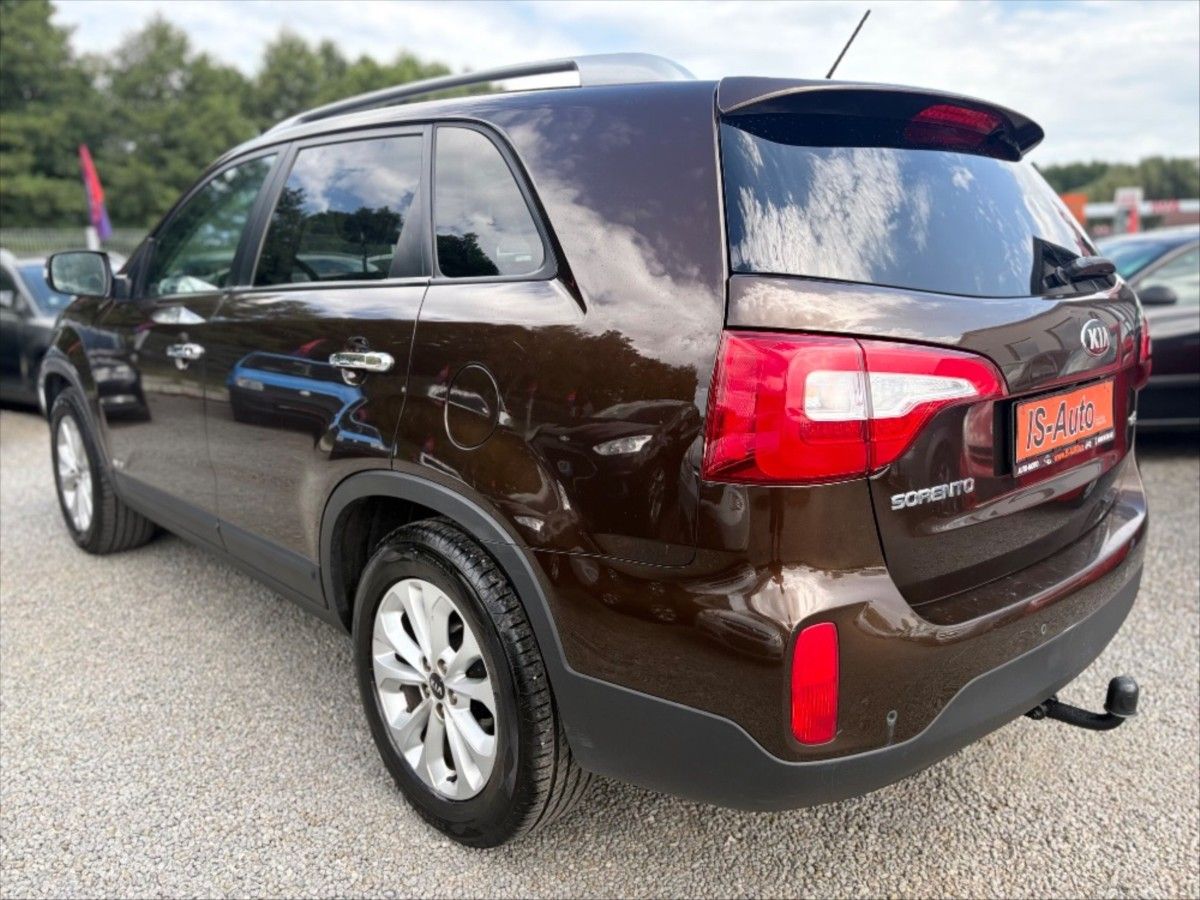 Kia Sorento, 2,2 CRDi   4x4 ČR  1. majitel - fotka 3