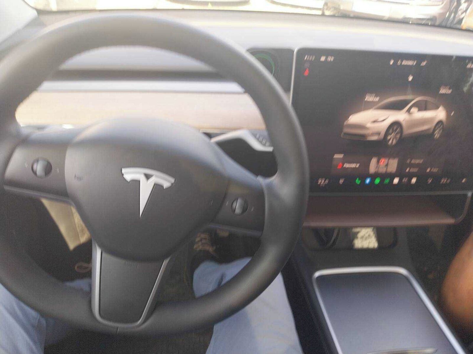 Tesla Model Y, Long Range AWD 79kWh, SoH 95% - fotka 3