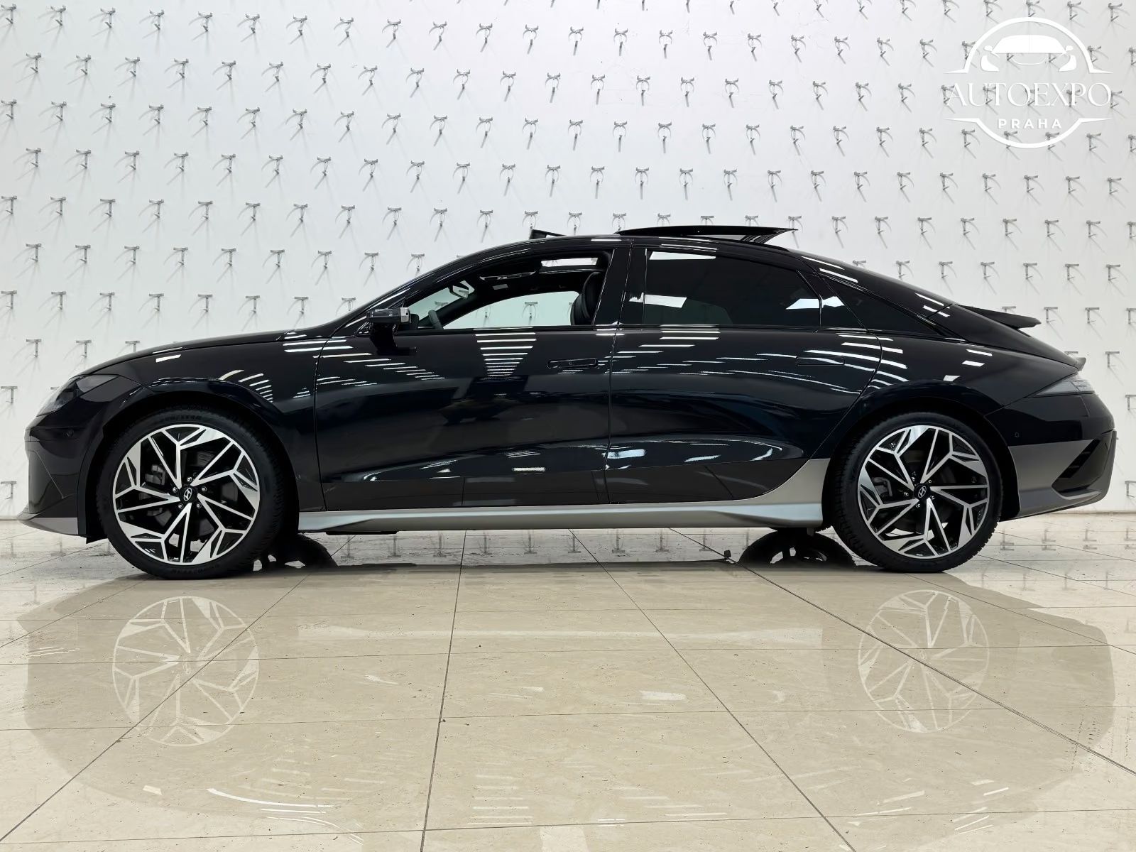Hyundai Ioniq 6, 77,4kWh 4WD Uniq*360°CAM - fotka 4