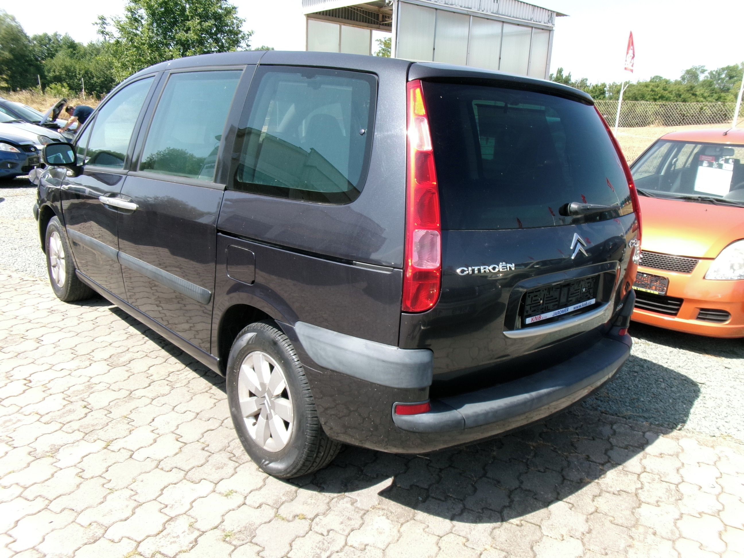 Citroën C8, 2.2HDi 94kw,2x kola - fotka 4