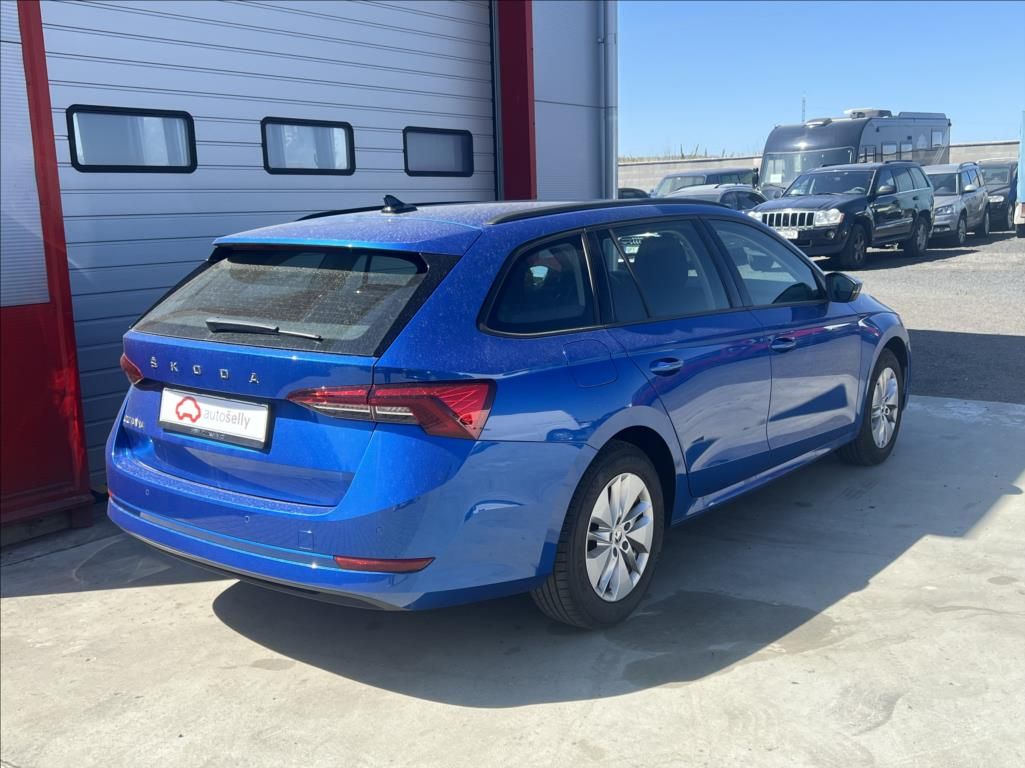 Škoda Octavia, 2,0 TDI 85kW Ambition Combi - fotka 5