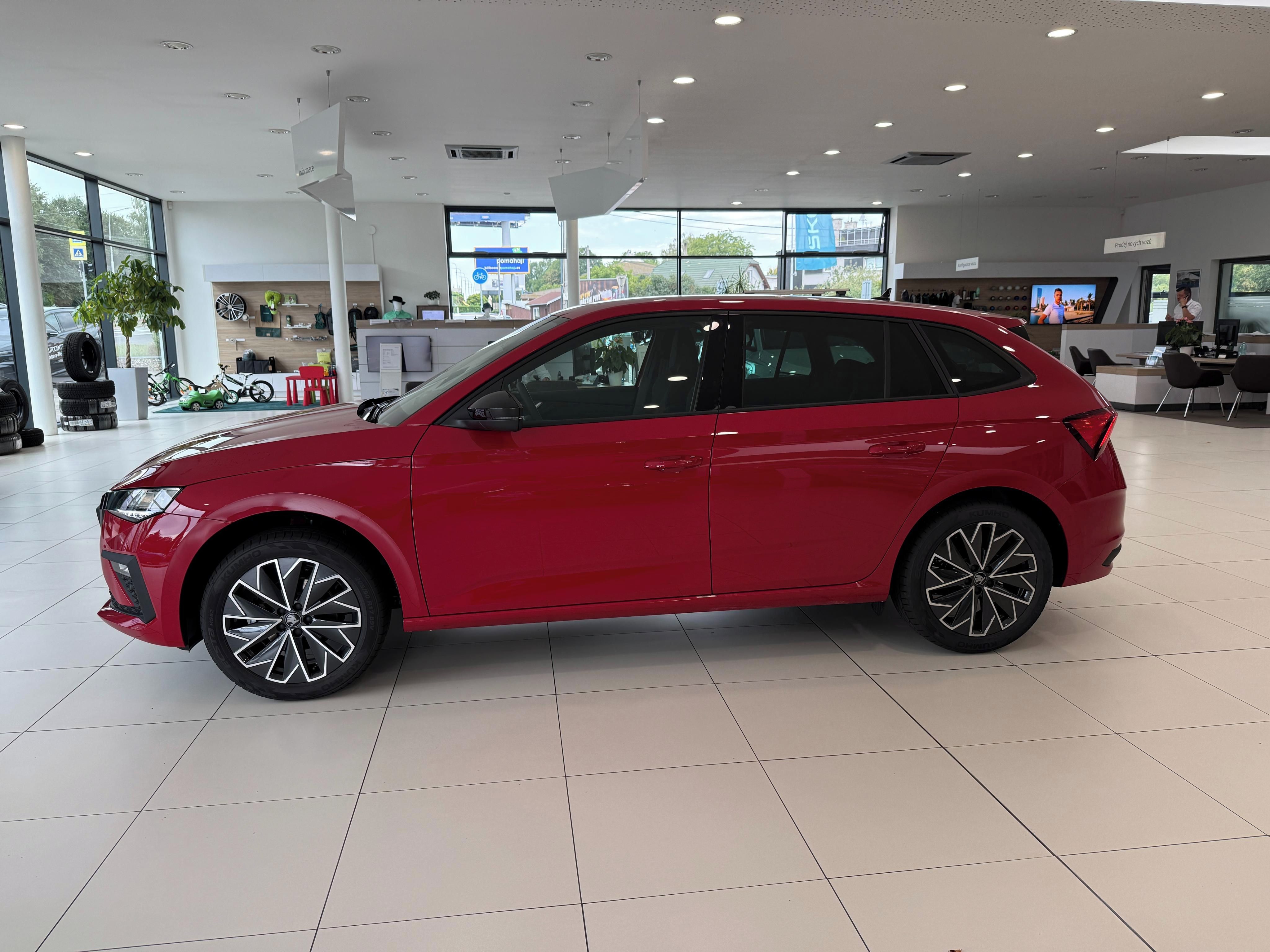 Škoda Scala, M6F 1,0 TSI / 85 kW Dynamic - fotka 3