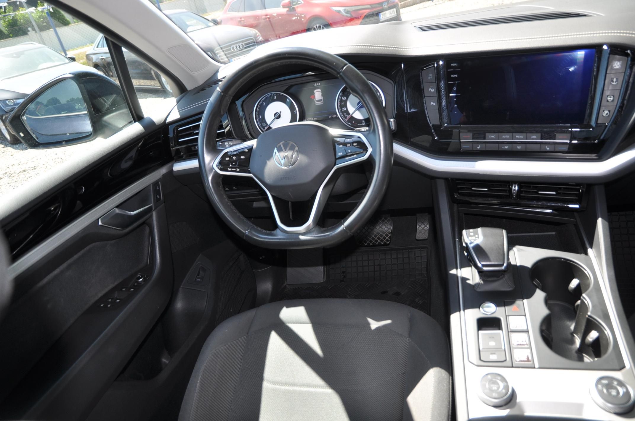 Volkswagen Touareg, 3.0TDi V6 170kW 4x4 Automat - fotka 5