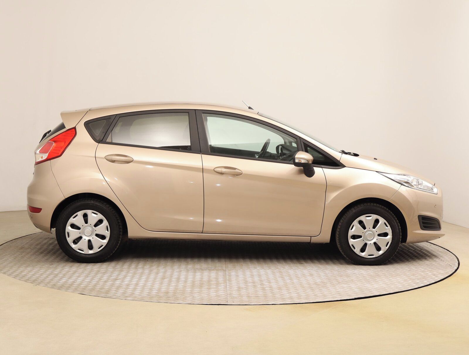 Ford Fiesta, 1.5 TDCi, rezervace, Klima - fotka 6