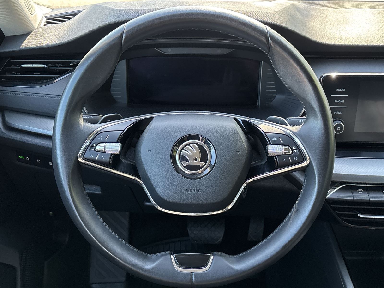 Škoda Octavia, 1.5 TSI M-HEV DSG Ambition+ - fotka 6