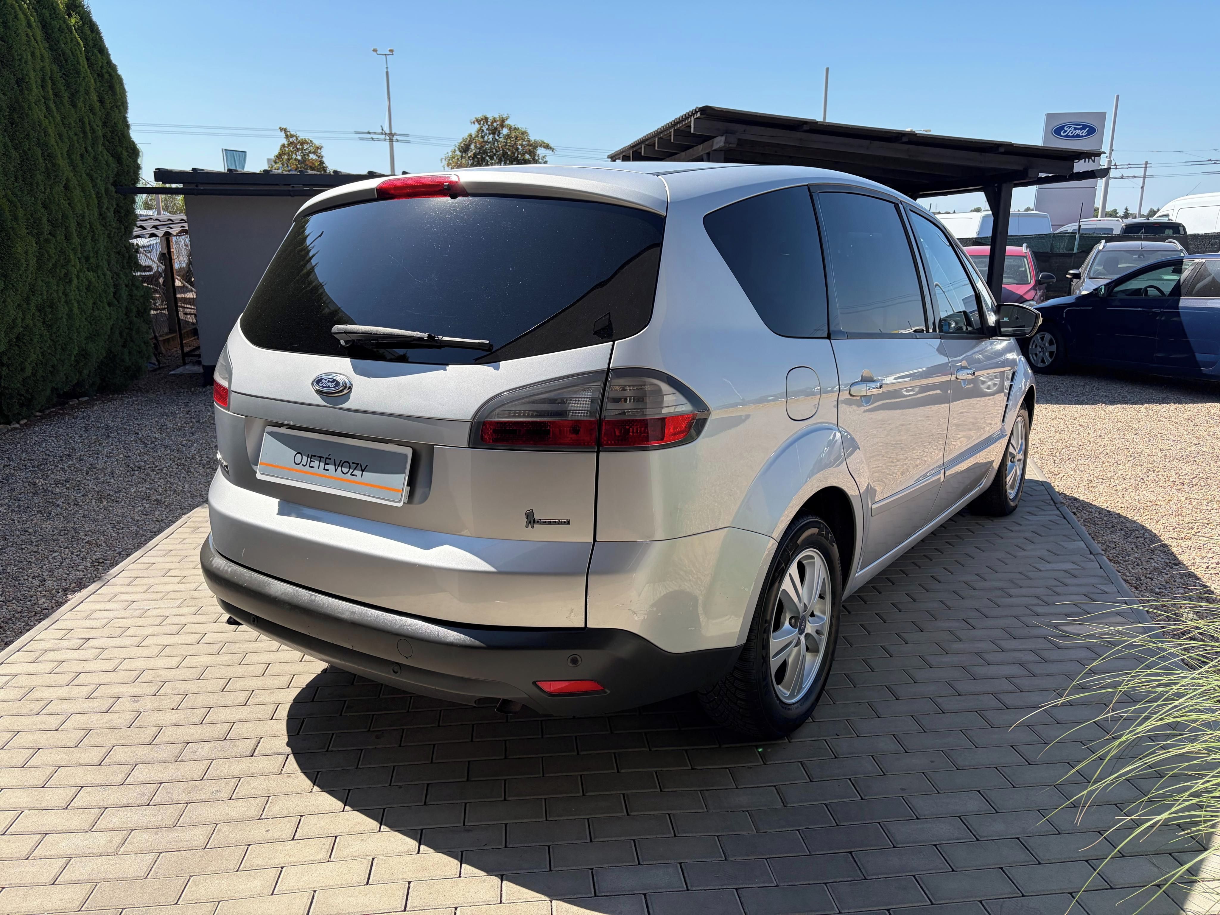 Ford S-MAX, 2.3i Duratec TITANIUM, 7 Míst - fotka 5