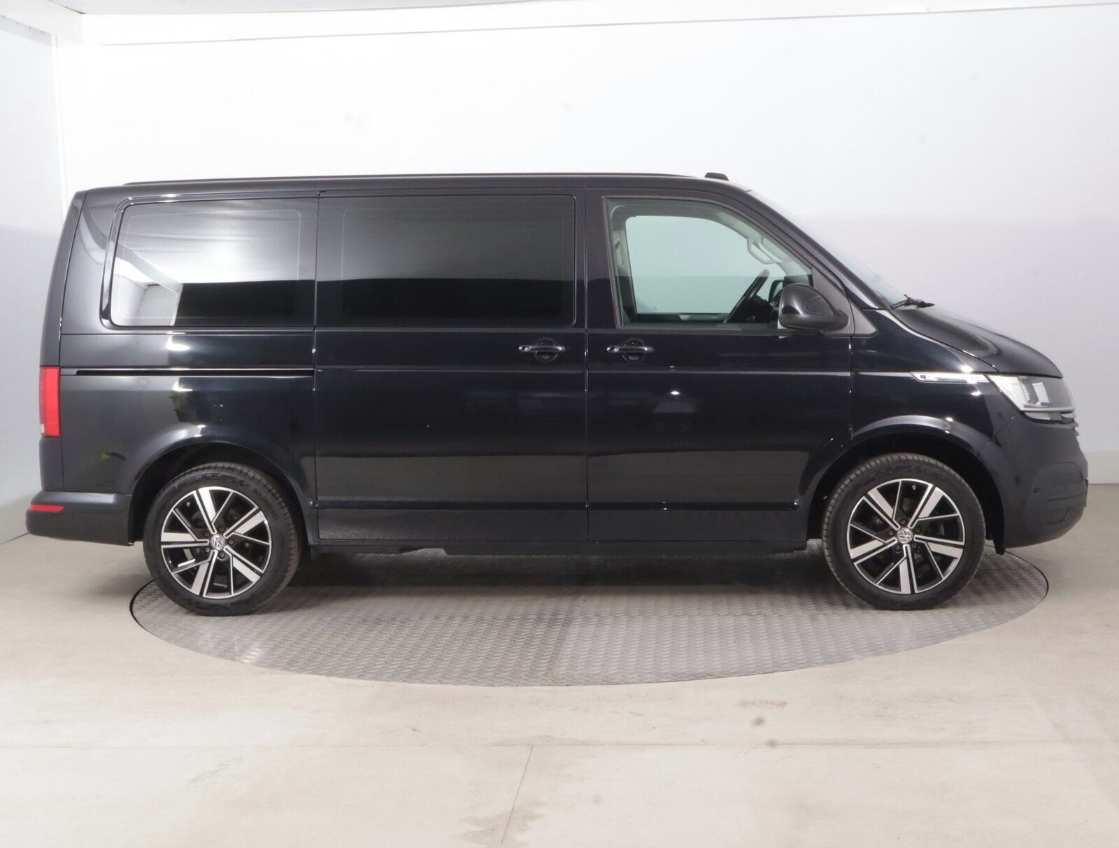 Volkswagen Multivan, 2.0 TDI, Comfortline, Klima - fotka 6