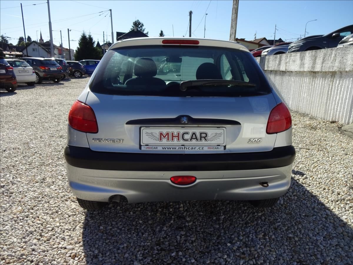 Peugeot 206, 1,1 i - fotka 6