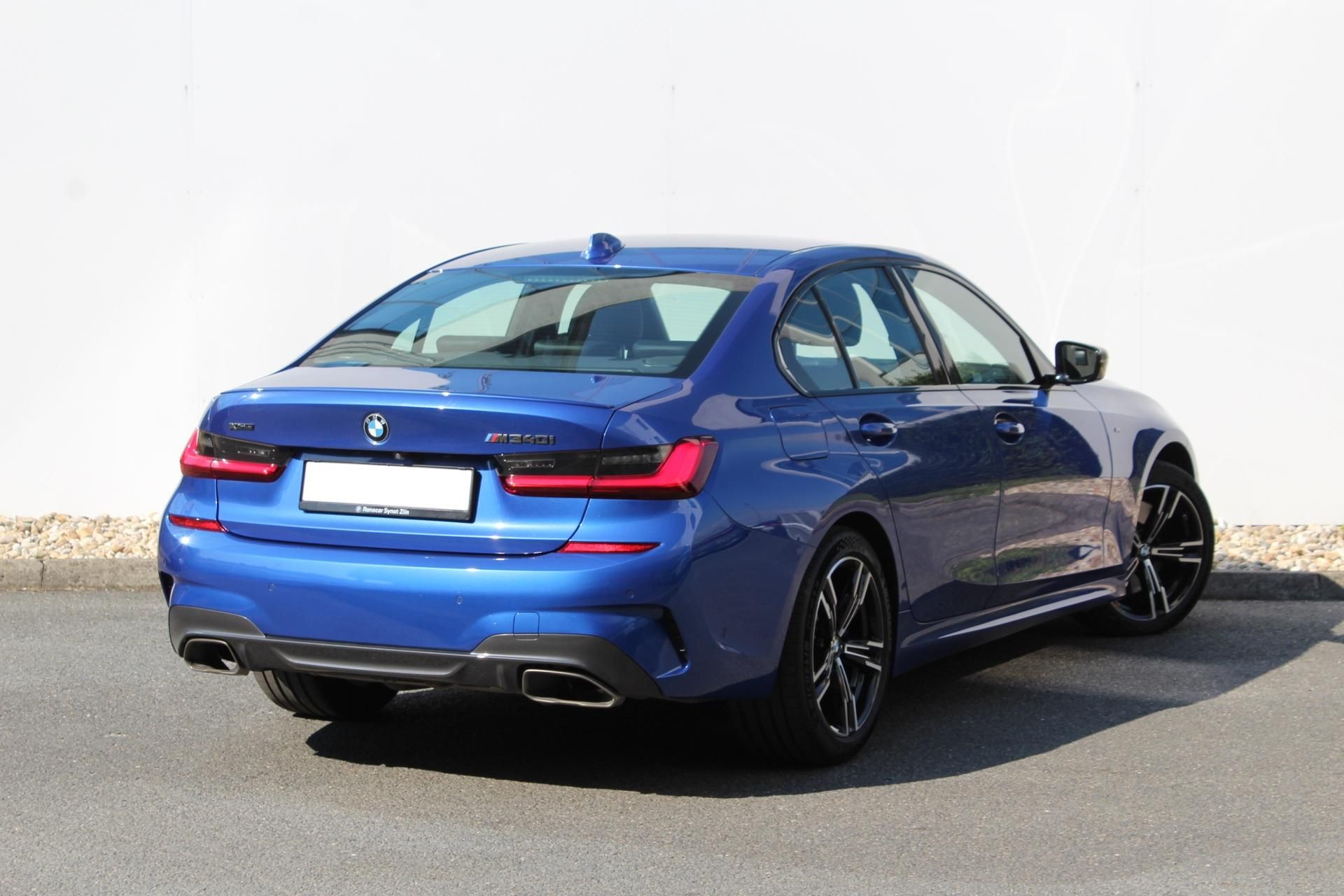 BMW Řada 3, M340i xDrive Sedan - fotka 2