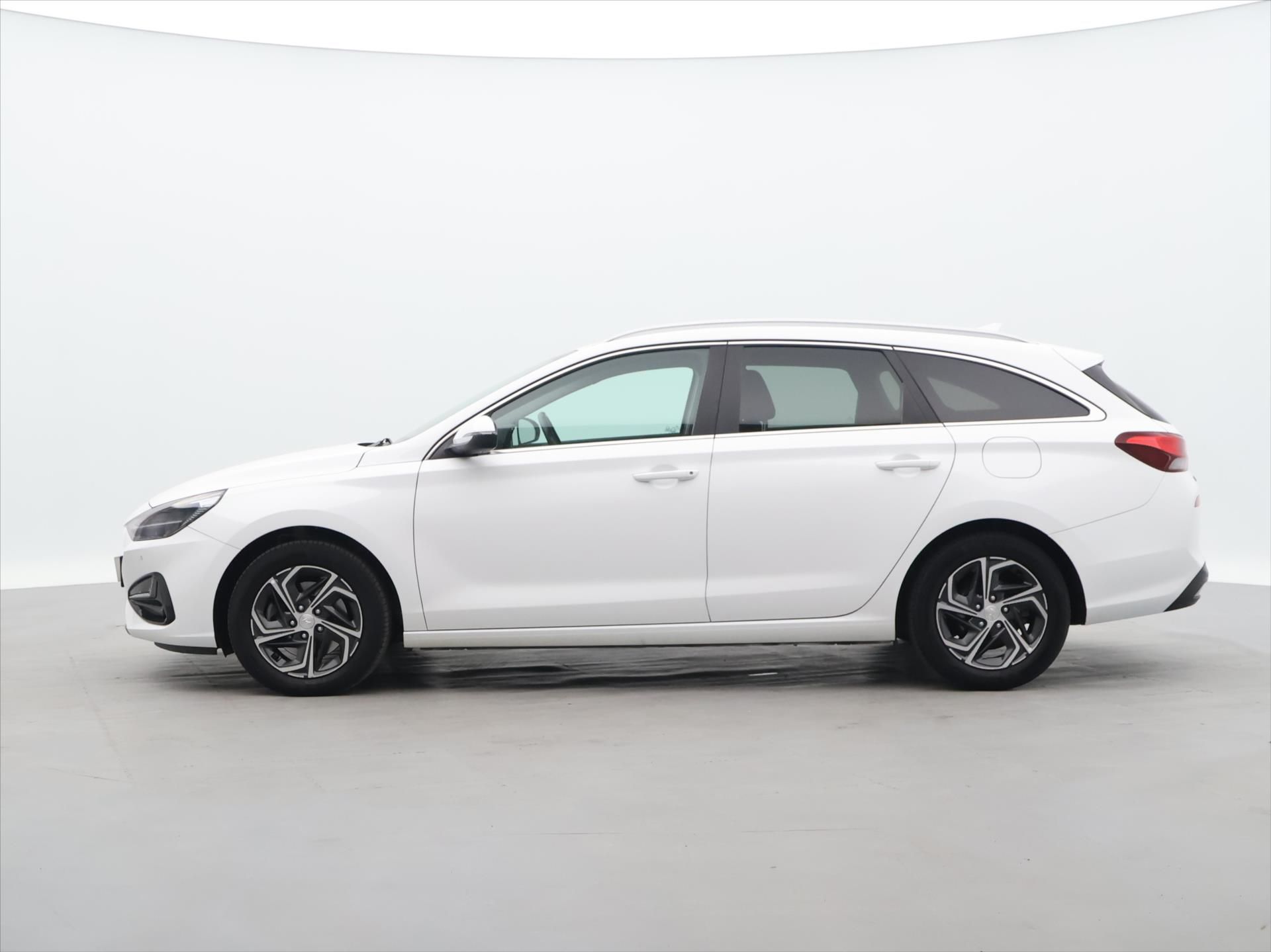 Hyundai i30, 1,6 CRDI CZ 1.Maj. DPH - fotka 4