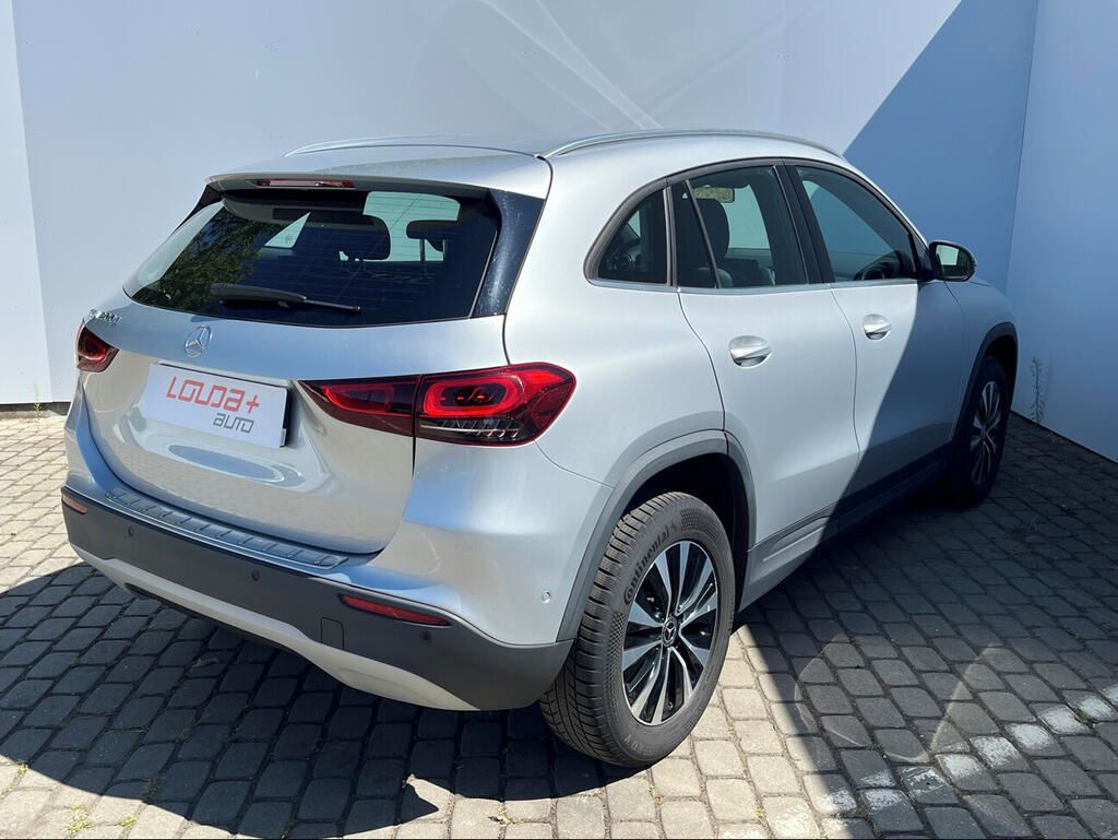 Mercedes-Benz GLA, 2.0 . 110 kW - fotka 2