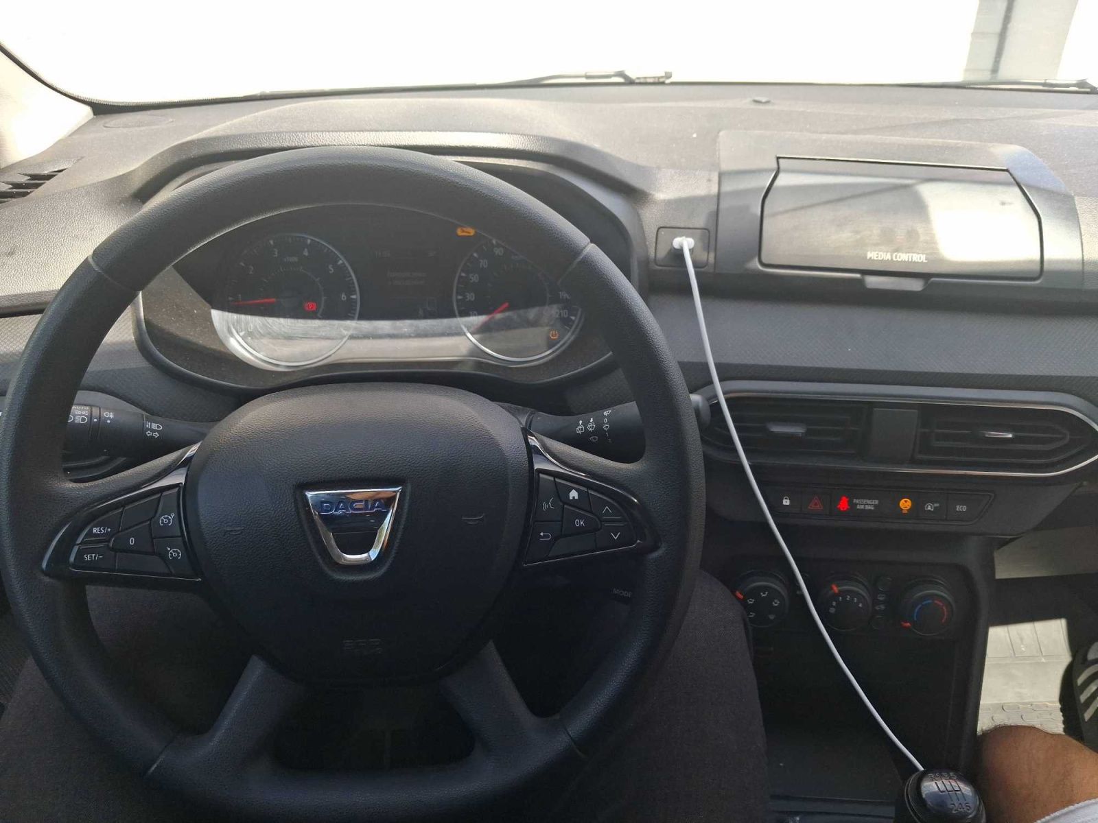 Dacia Sandero, 1.0 TCe, ČR,1.maj, Serv.kniha - fotka 3