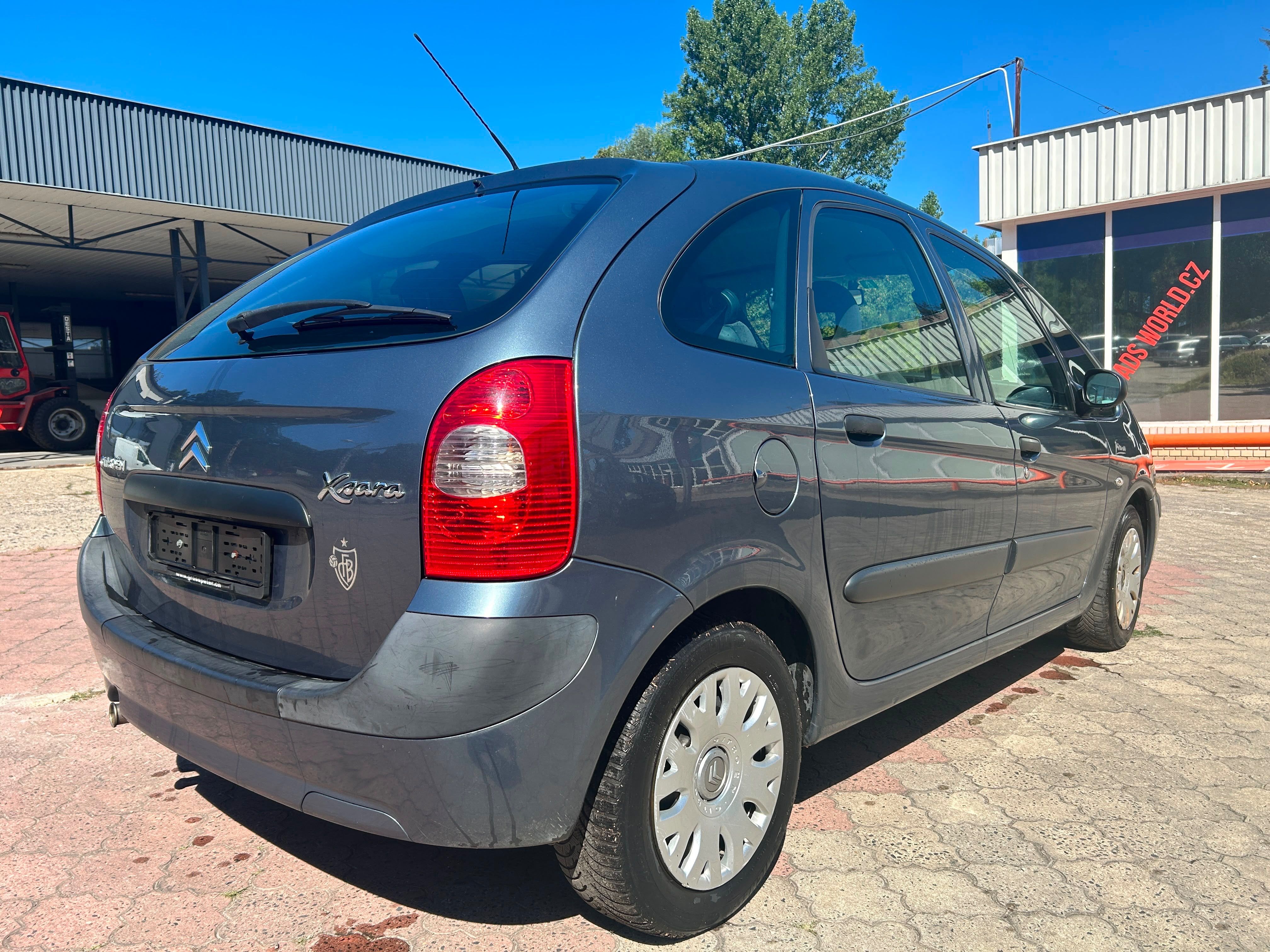 Citroën Xsara Picasso, 1,6 80 kW - 85 tis km - fotka 4