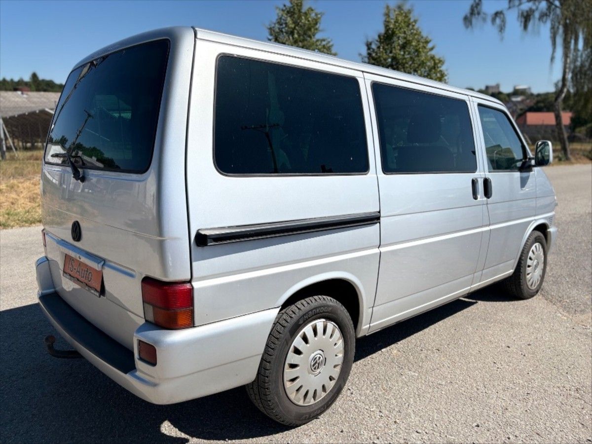 Volkswagen Multivan, 2,5 TDi  T4  ATLANTIS -7 míst - fotka 3
