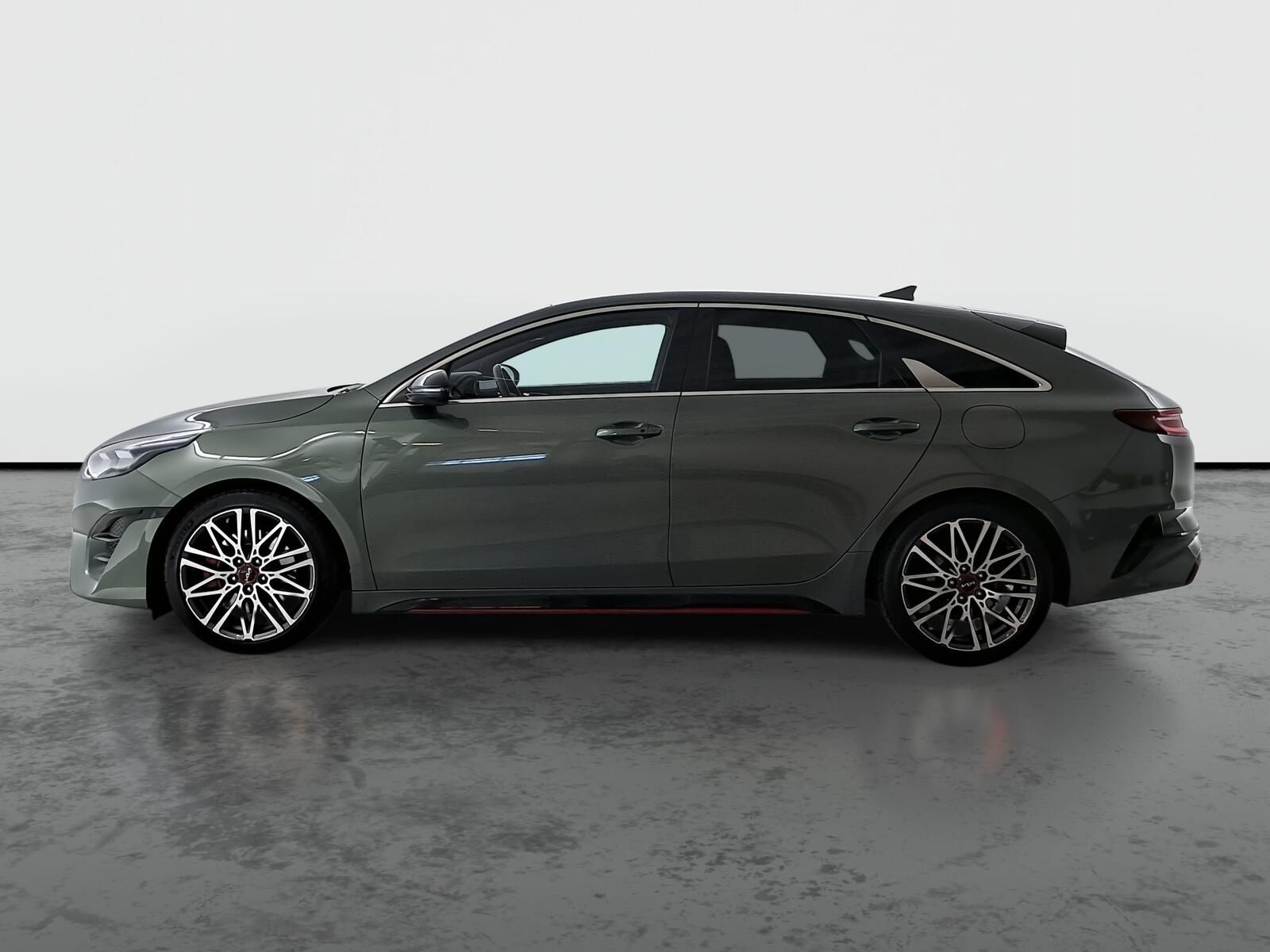 Kia ProCeed, GT 1.6 T-GDI, Automat, ČR - fotka 3