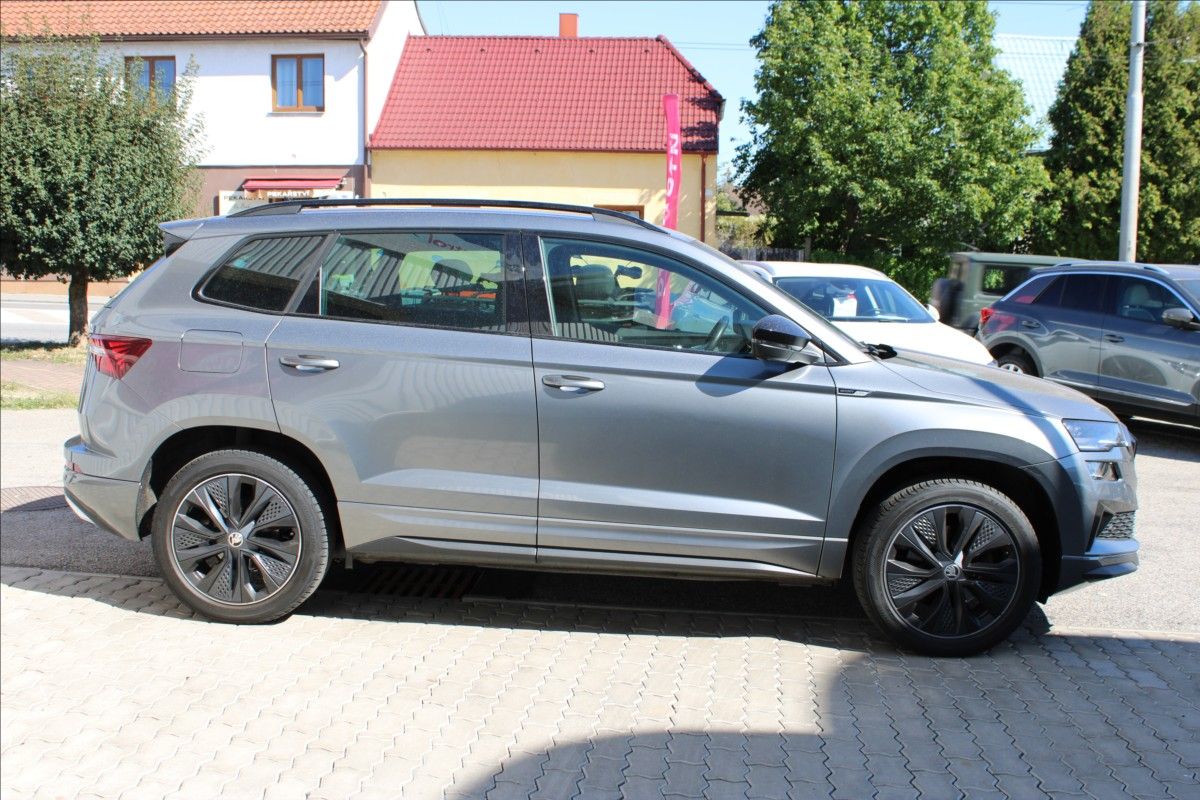 Škoda Karoq, 1,5 TSi DSG Sportline 1.majite - fotka 3