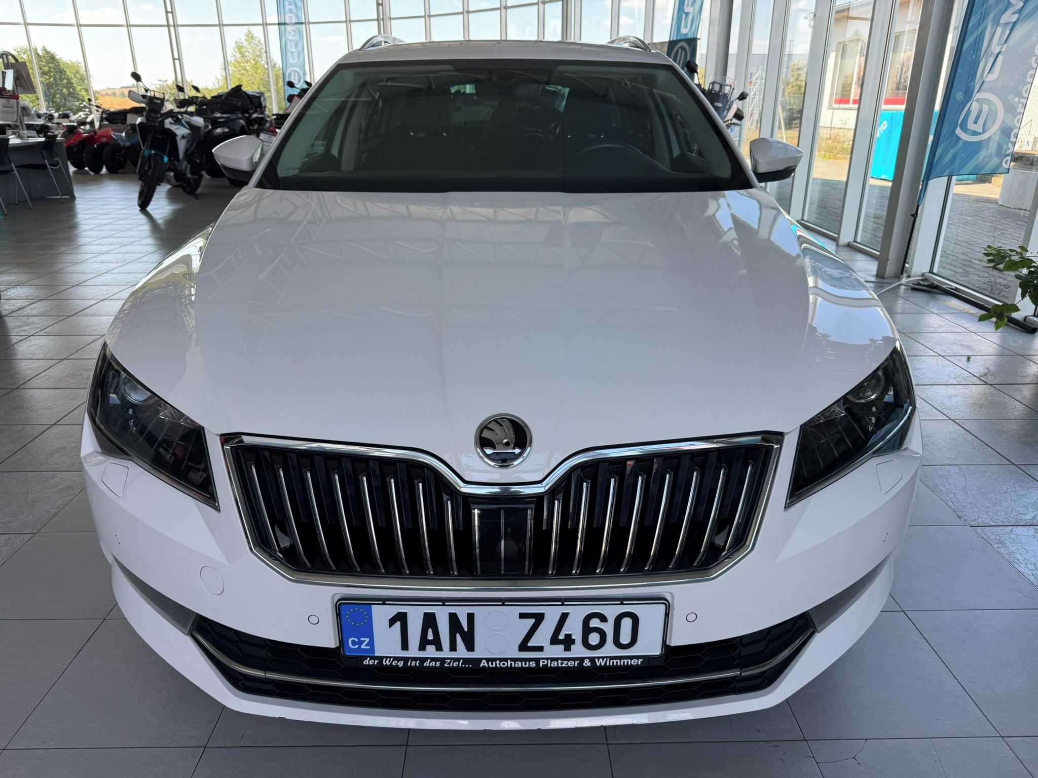 Škoda Superb, 2.0 110 kW bez AdBlue - fotka 2