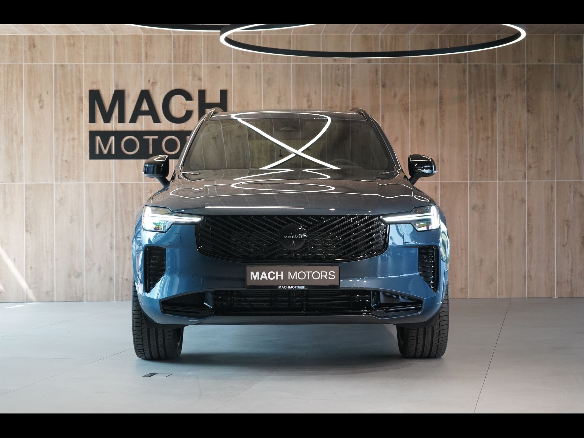 Volvo XC90, B5 PLUS Black Edition, 360° - fotka 3