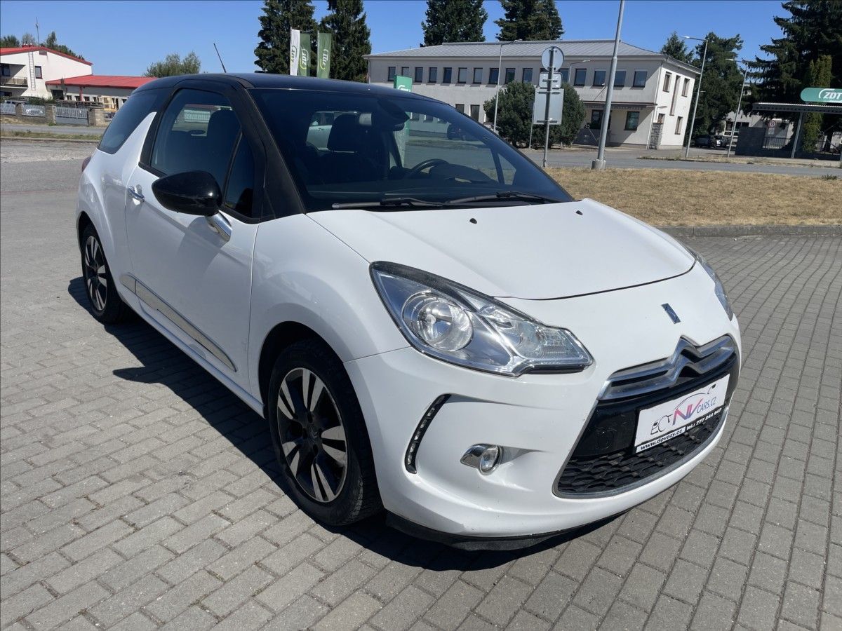 Citroën DS3, 1,4 i 70kw Klimatronic ESP Tem - fotka 6