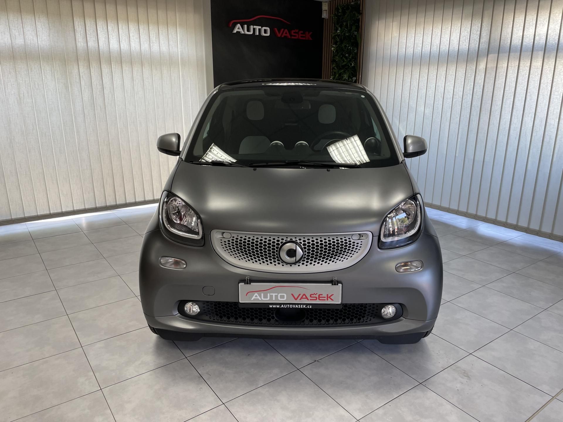 Smart Fortwo, 0.9i AUTOMAT ČR 1.MAJ NAVI - fotka 5