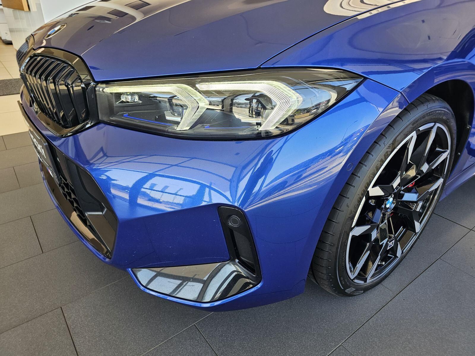 BMW Řada 3, 320d xDrive M paket - fotka 4