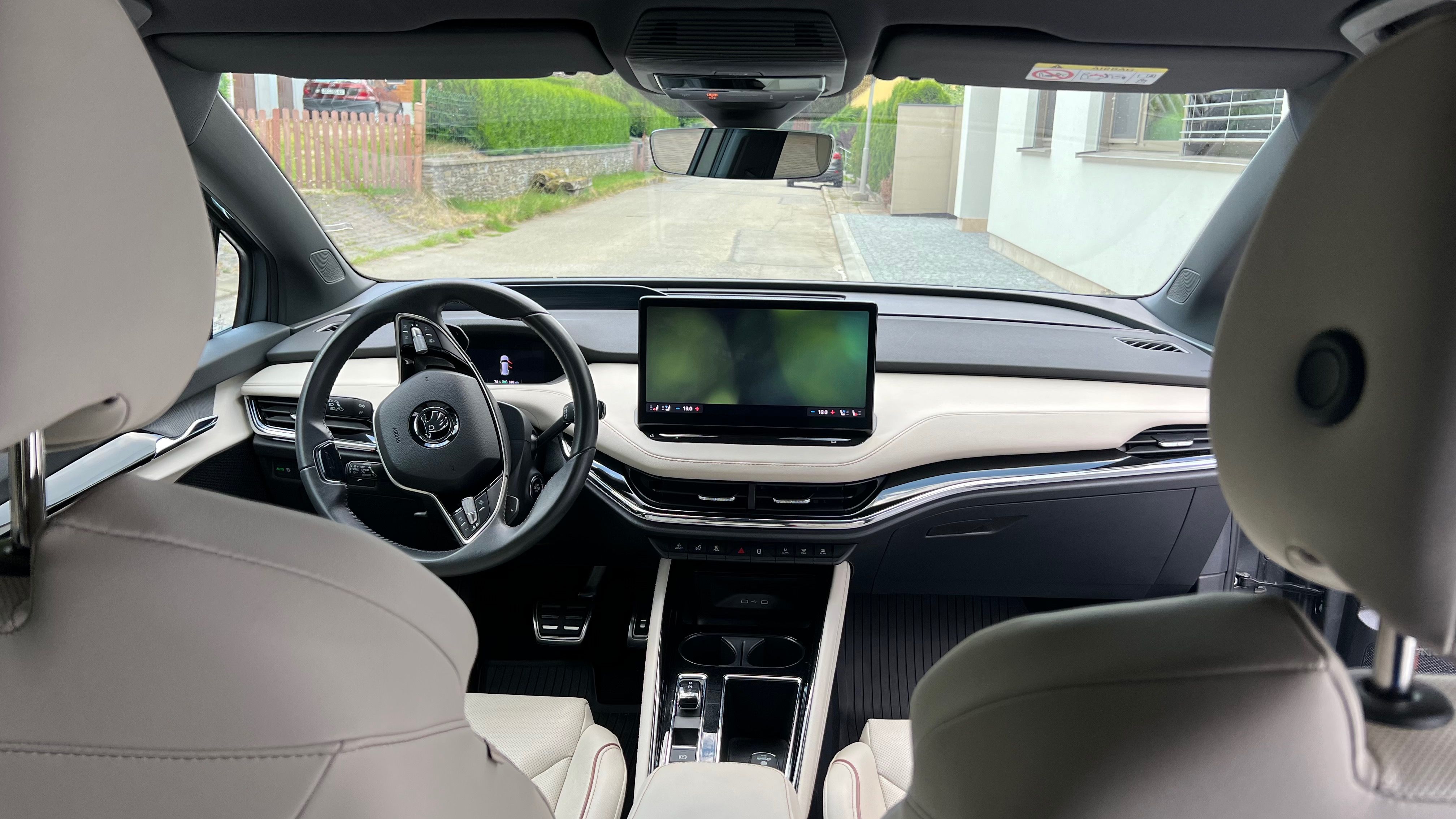 Škoda Enyaq, L&K 85X,VENTLACE,TČ,TAŽNÉ,4x4 - fotka 3