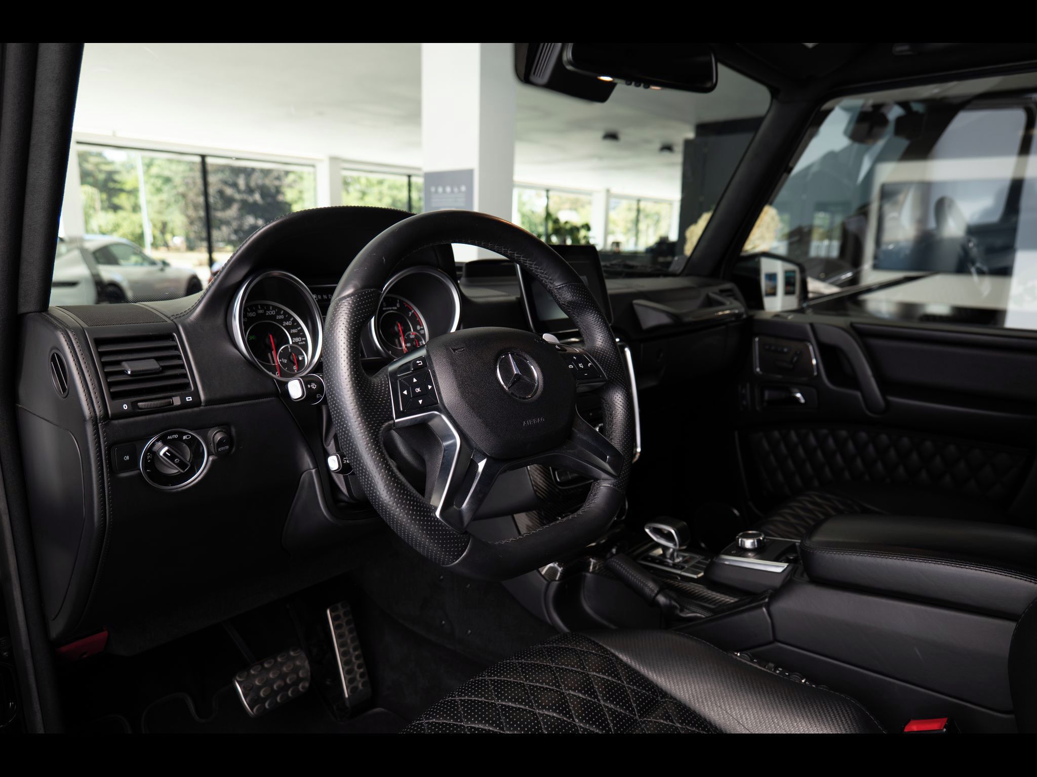 Mercedes-Benz Třídy G, (463) BRABUS HarmanKardon/TV - fotka 5