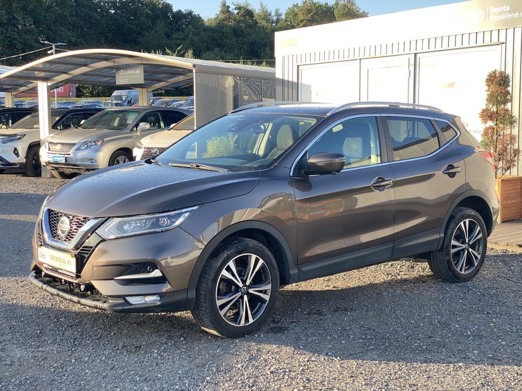 Nissan Qashqai, 1.3DIG-T, ČR, manual, serviska - fotka 4