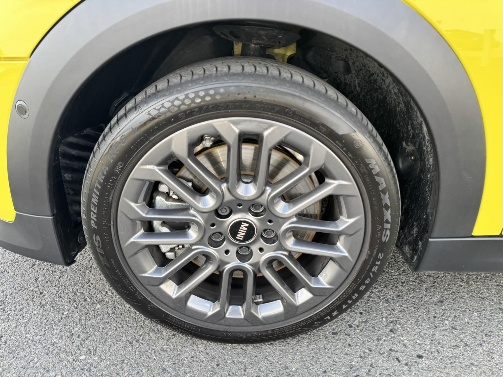 Mini Cooper, 5 door (F65) S - fotka 4