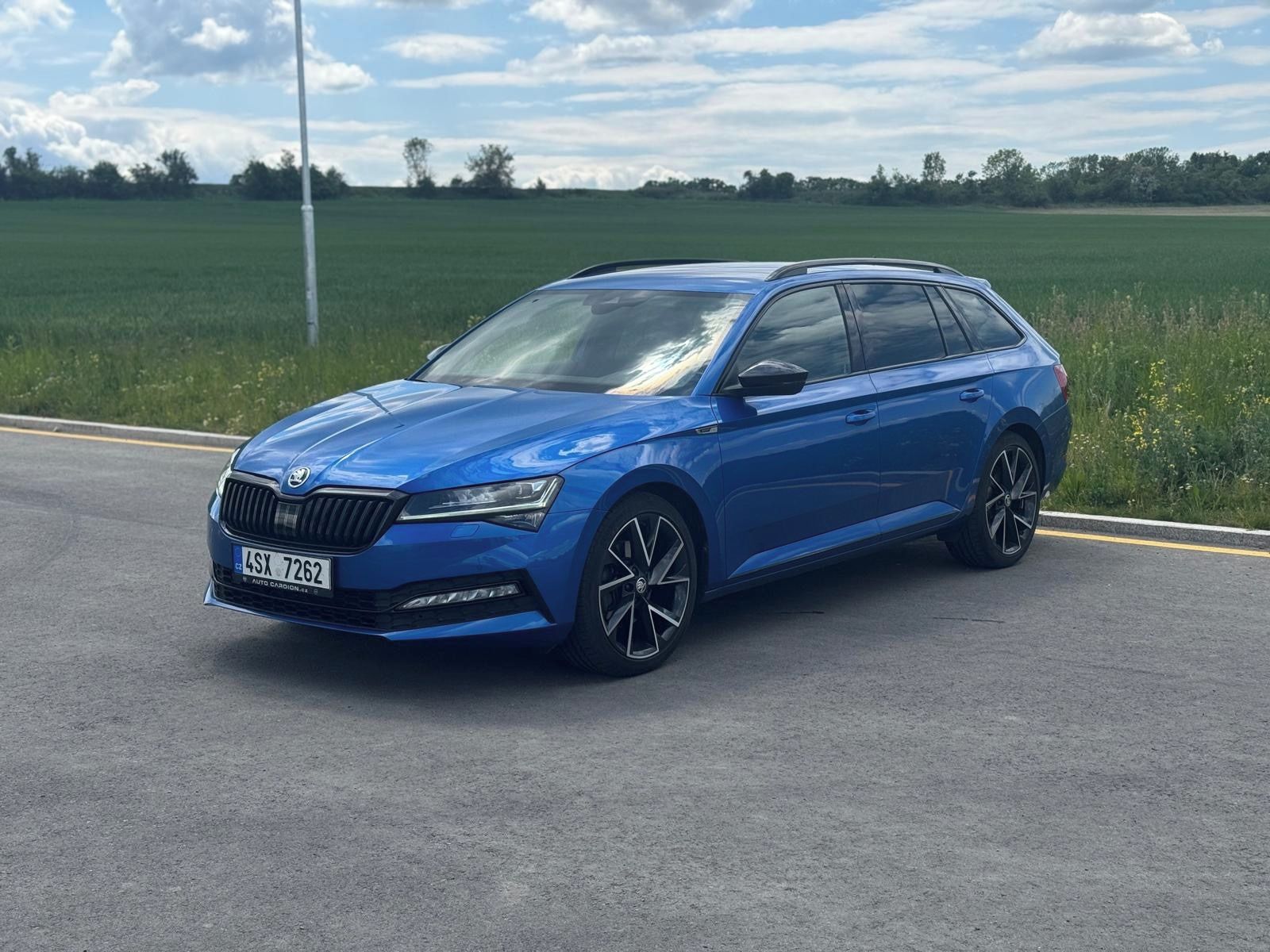 Škoda Superb - fotka 3