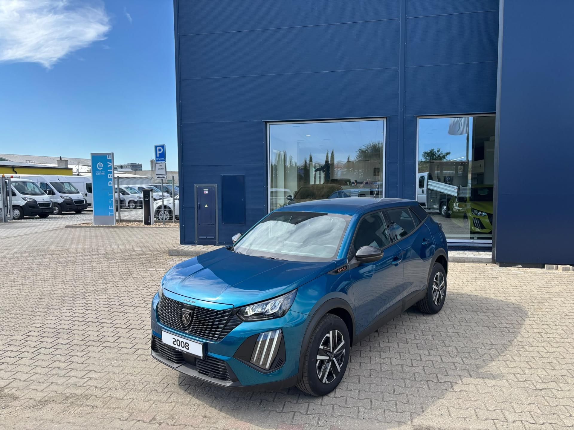Peugeot 2008, STYLE PureTech 100 S&S MAN6 - fotka 3