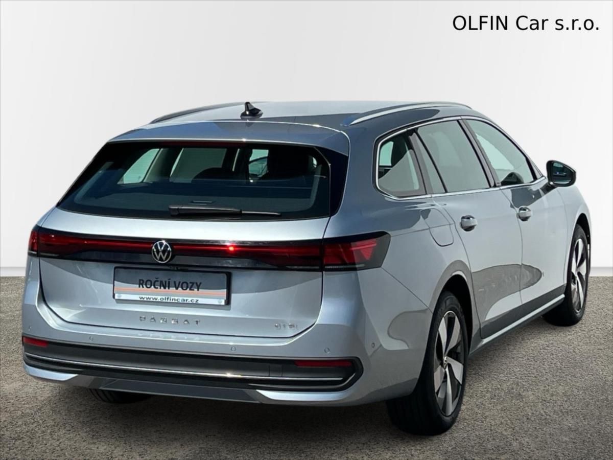 Volkswagen Passat Variant, 1,5 eTSi 110 kW 7DSG BUSINESS - fotka 2