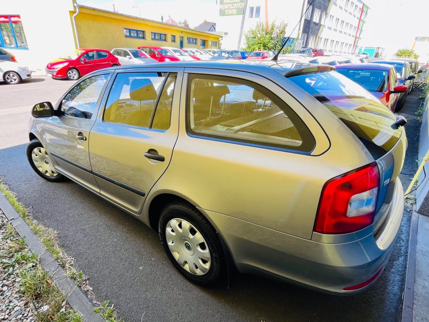 Škoda Octavia, 1.9 Tdi 77 kW KLIMA Naj 116 Ti - fotka 4