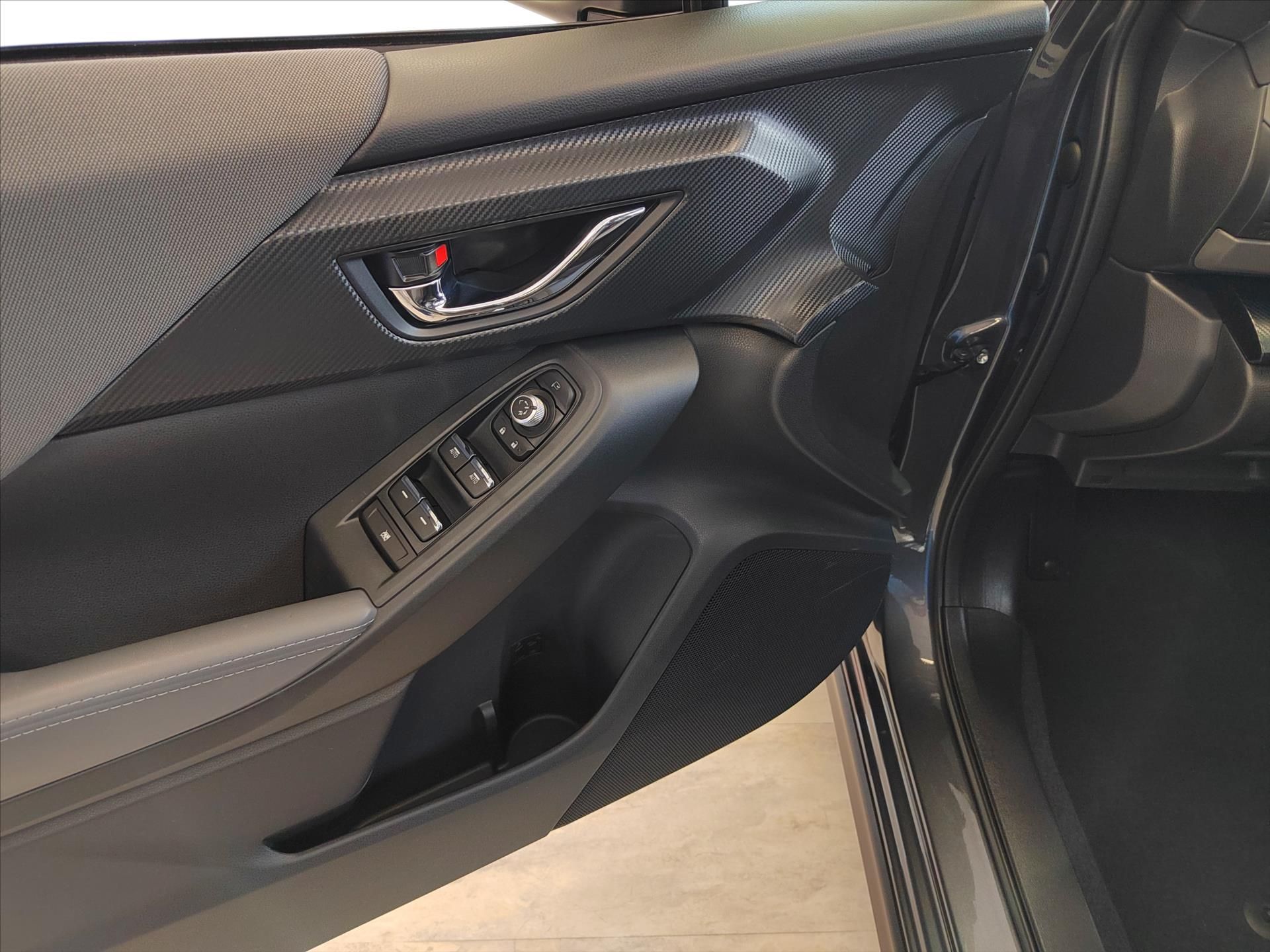 Subaru Crosstrek, 2,0 i-L Comfort NAVI - fotka 5
