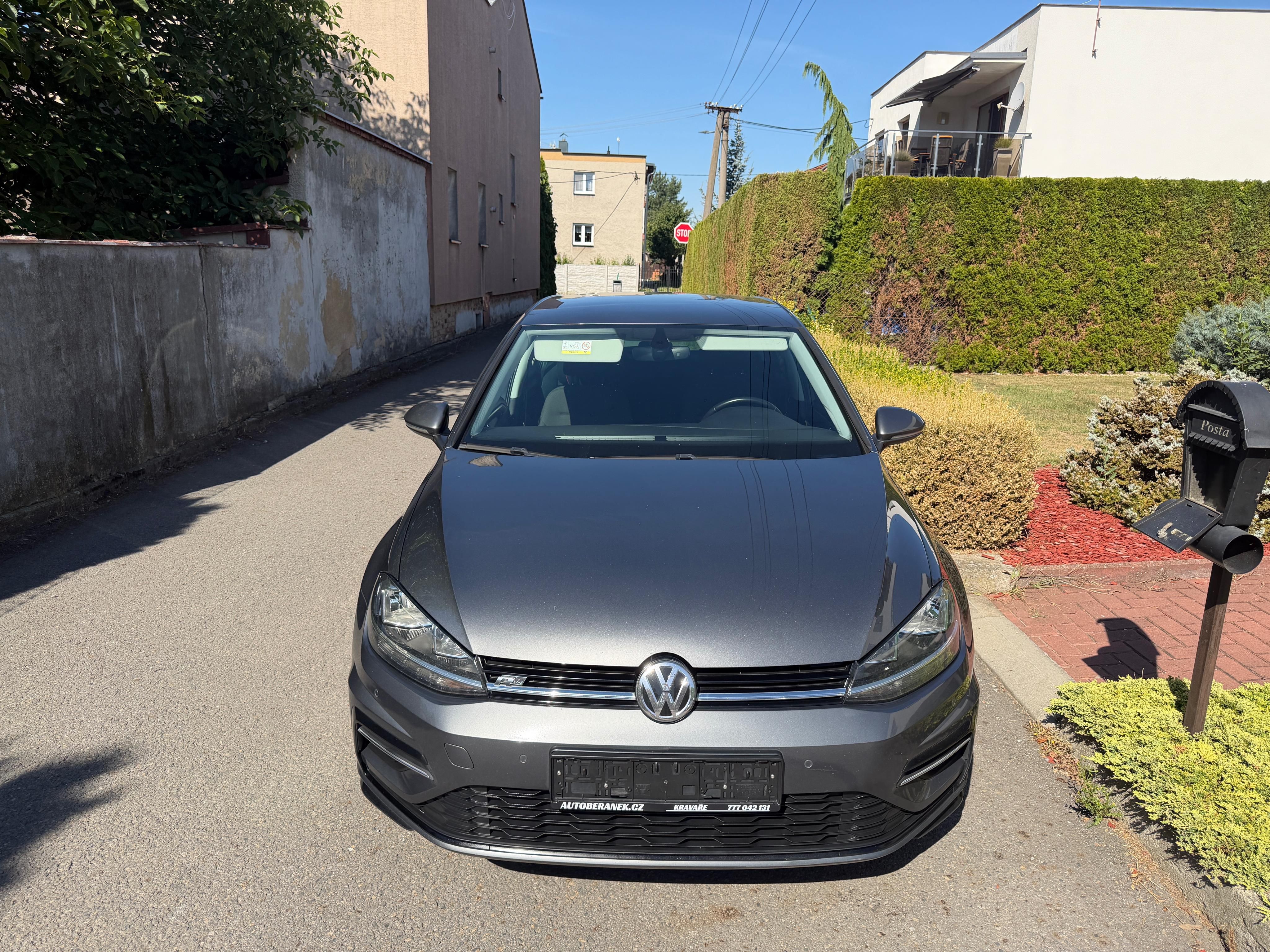Volkswagen Golf - fotka 4