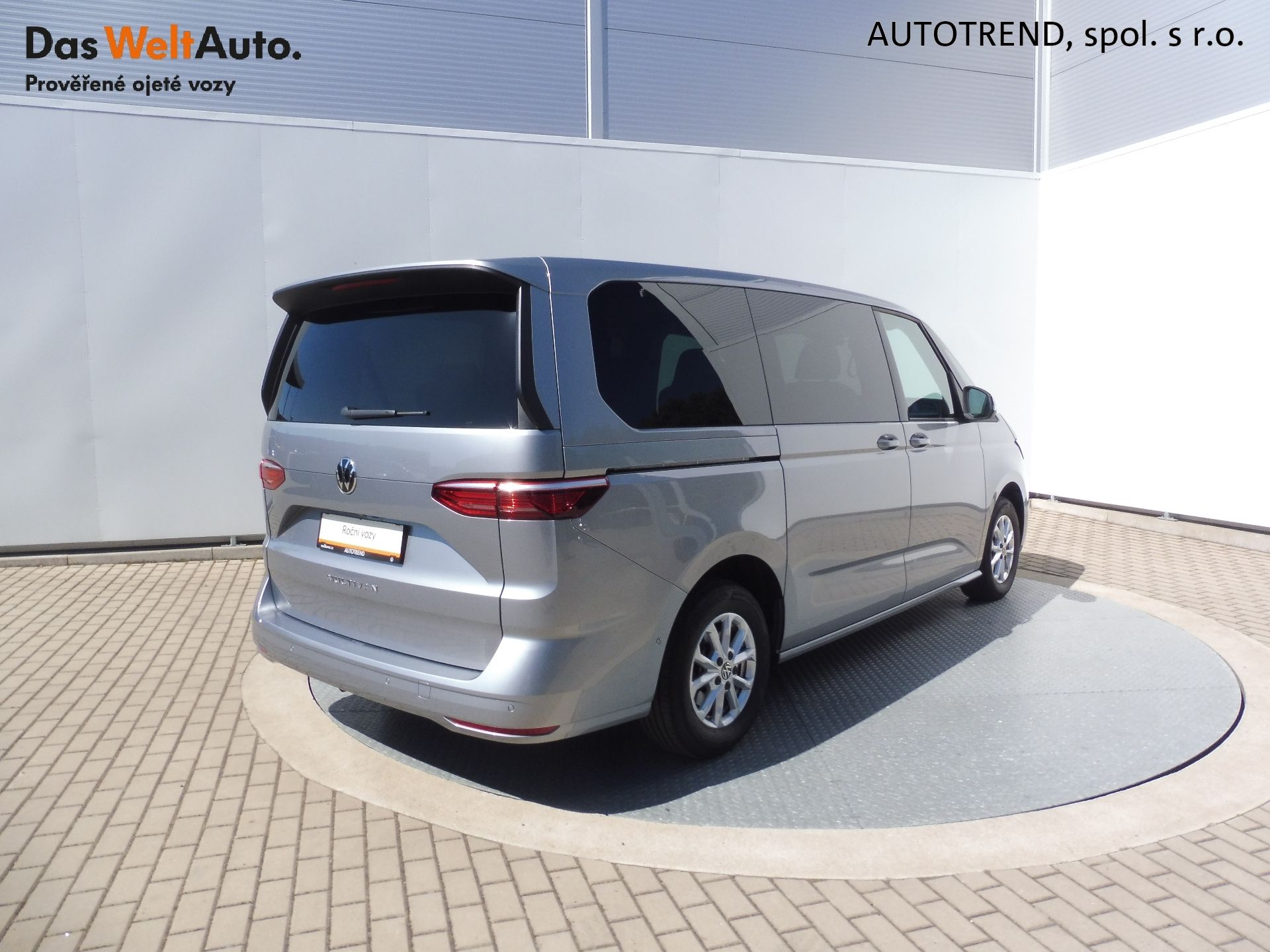 Volkswagen Multivan, Long Life 2,0 TDI 110kW DSG - fotka 2