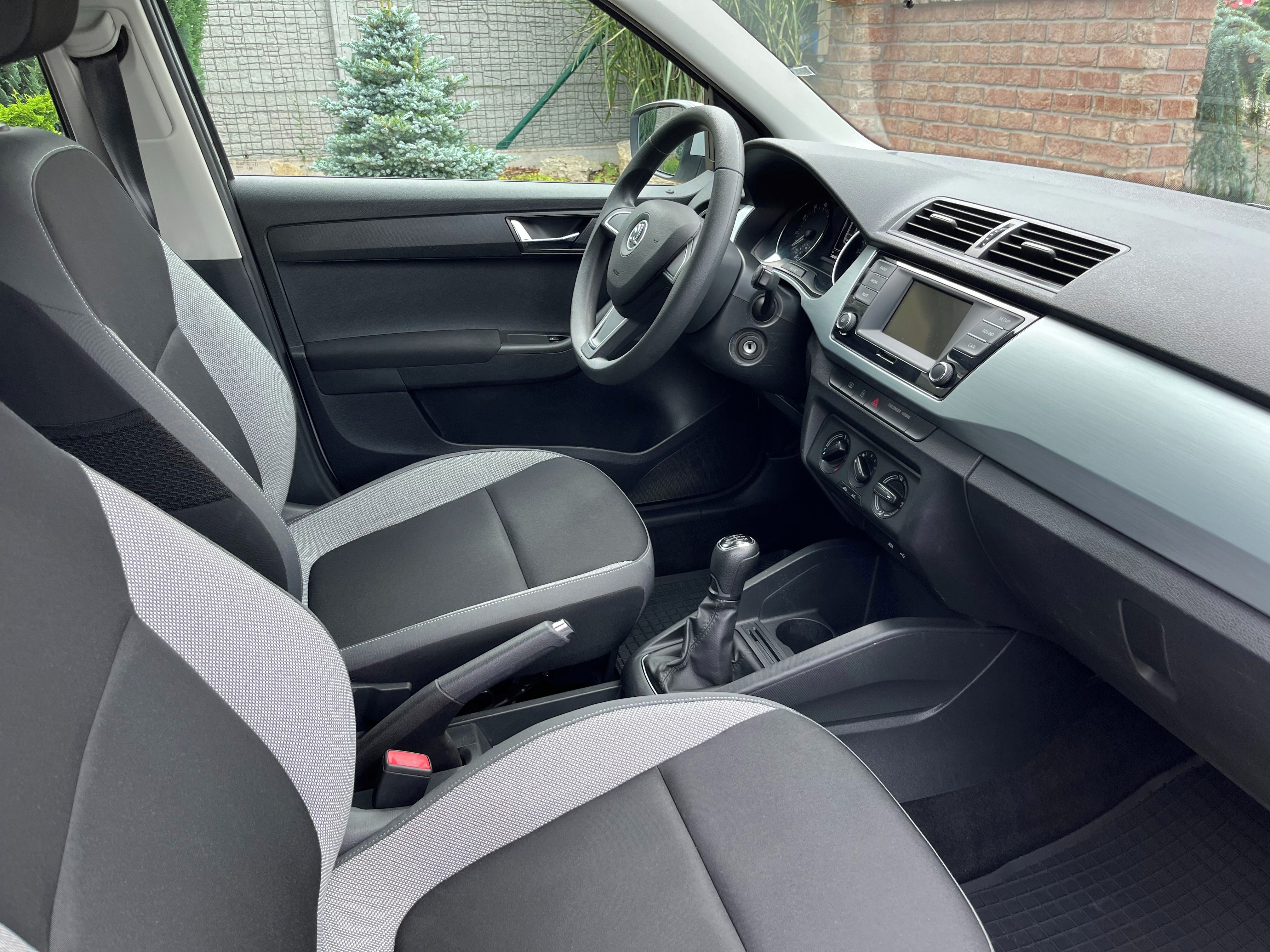 Škoda Fabia, COMBI 1.0 MPI 55 kW PROVĚŘENO - fotka 5