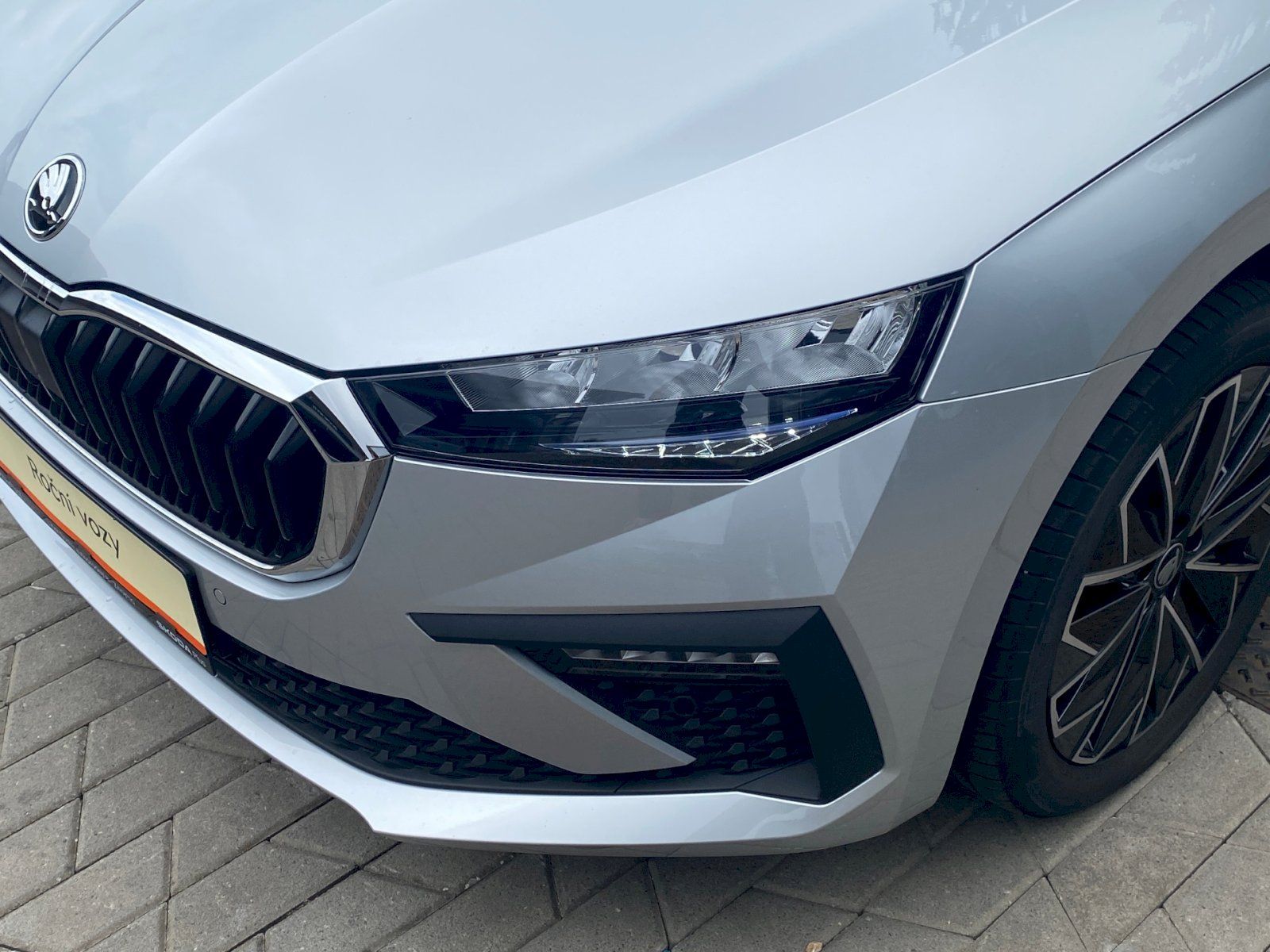Škoda Scala, Top Selection 1.0 TSI 85 kW DS - fotka 6