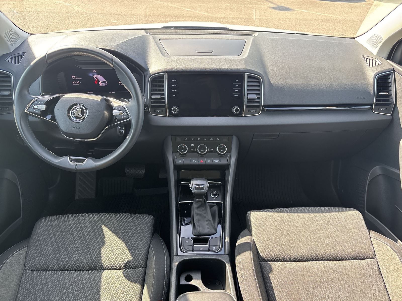 Škoda Karoq, 1.5 TSI DSG Style + - fotka 5