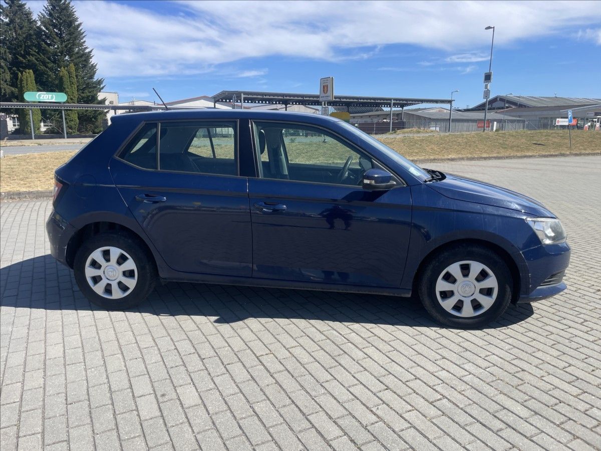 Škoda Fabia, 1,0 MPi 44kw Klima Euro6, bez - fotka 5