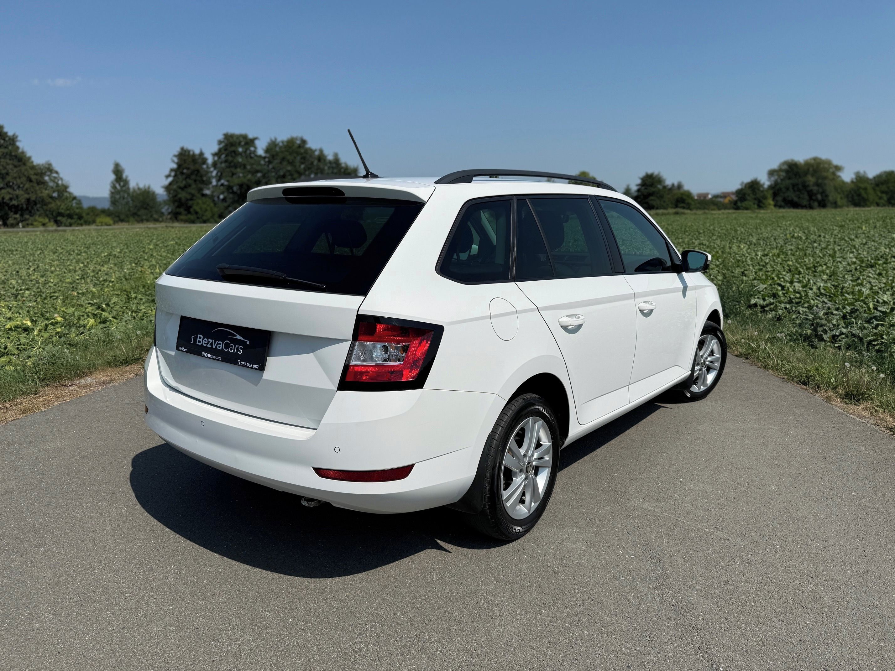 Škoda Fabia, Combi 1.0TSI Full Led, Výhřev - fotka 3