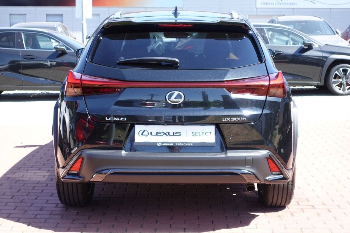 Lexus UX 300h, UX300h F SPORT Design - fotka 6