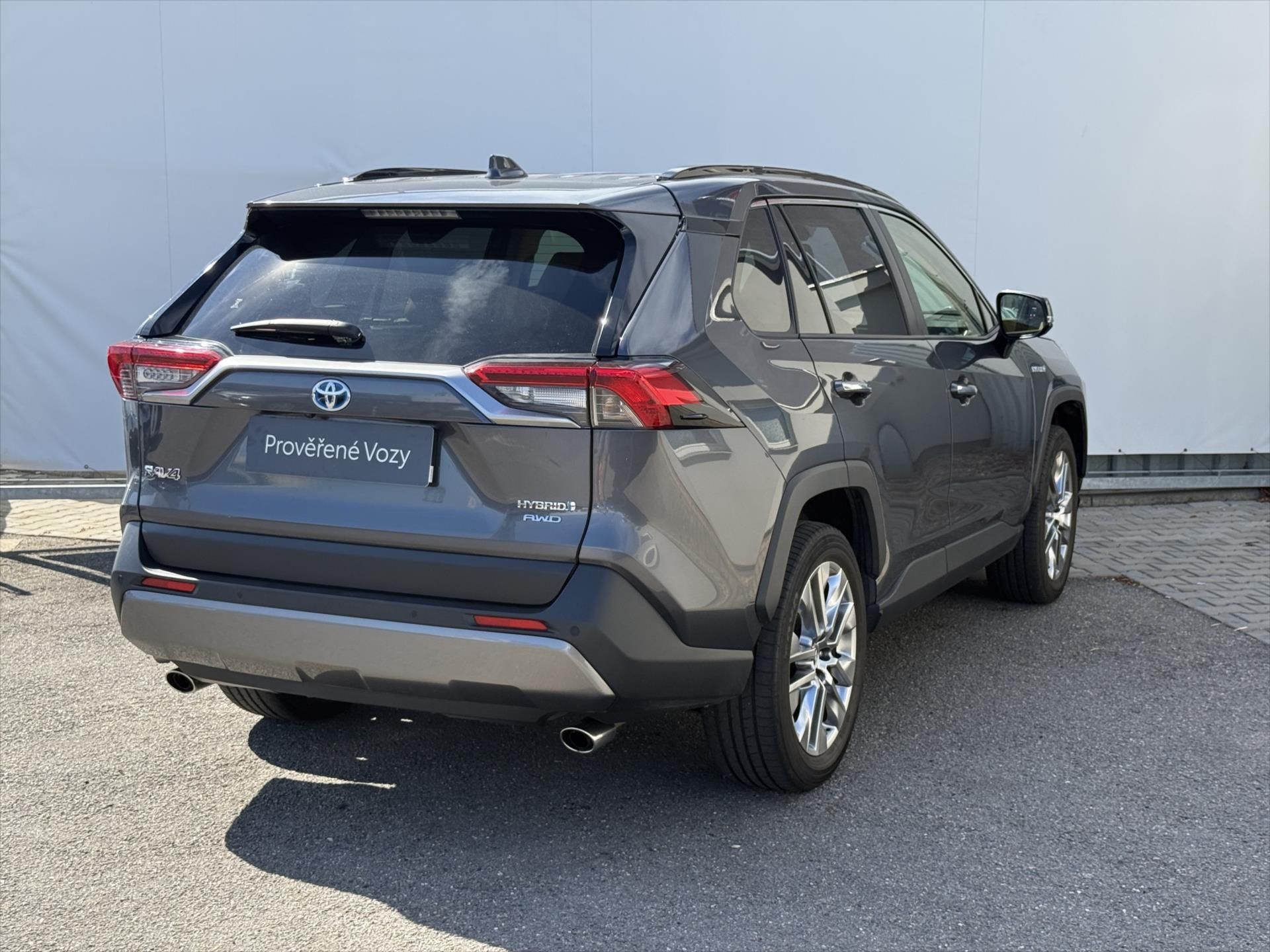 Toyota Rav4, 2,5 Executive, 4x4, Hybrid - fotka 4