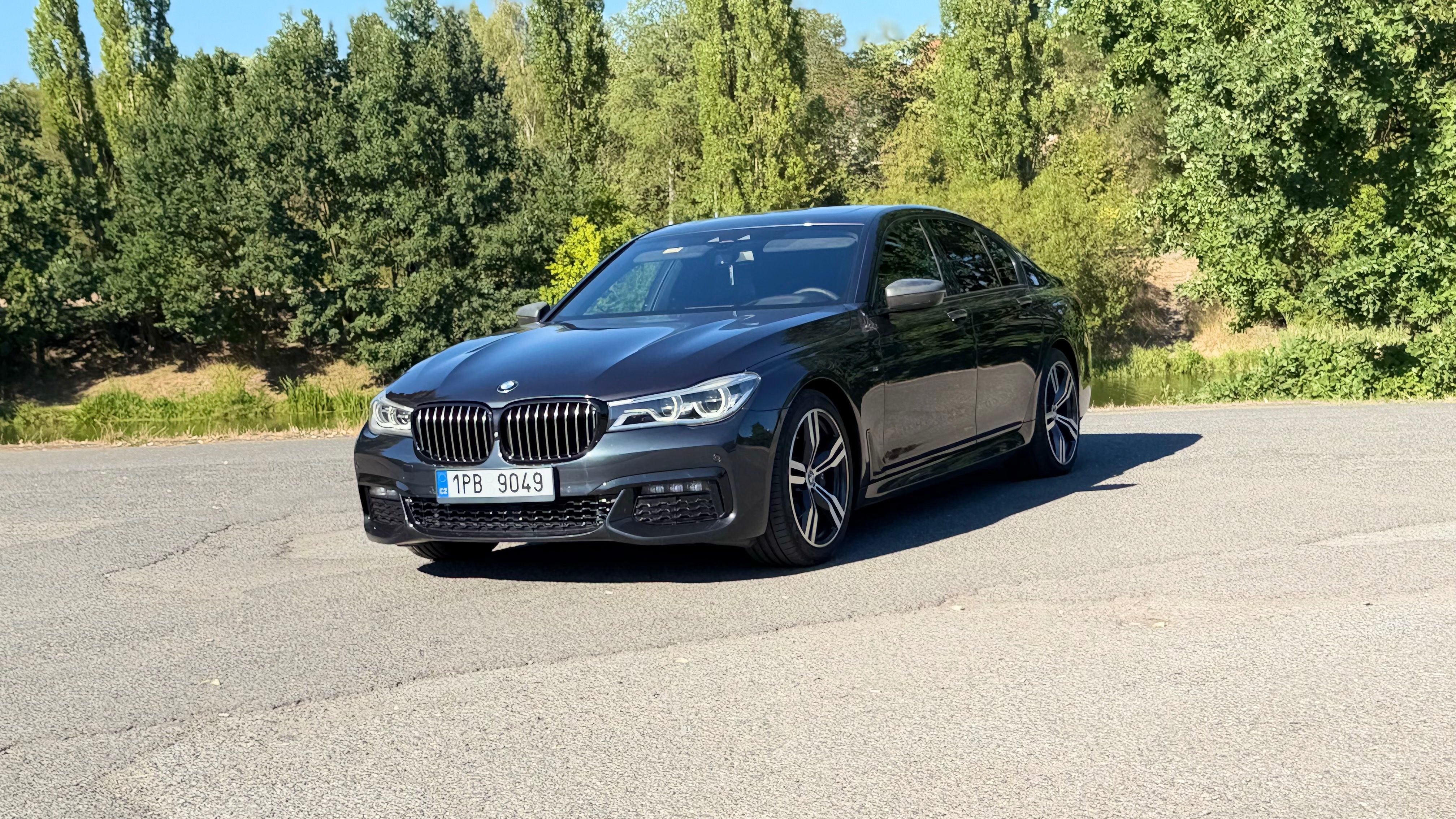 BMW Řada 7, 730xdrive - fotka 3