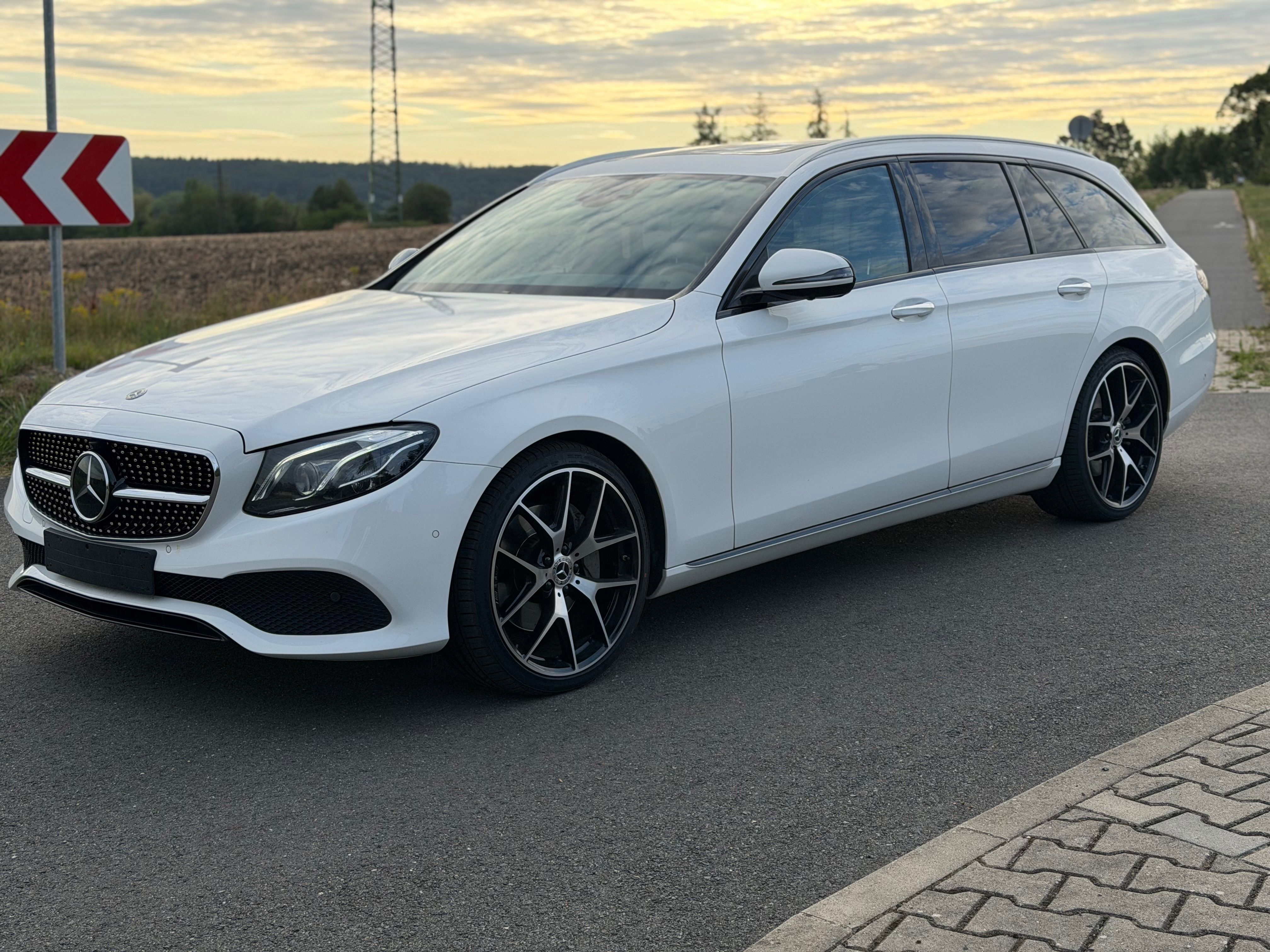 Mercedes-Benz Třídy E, 350d