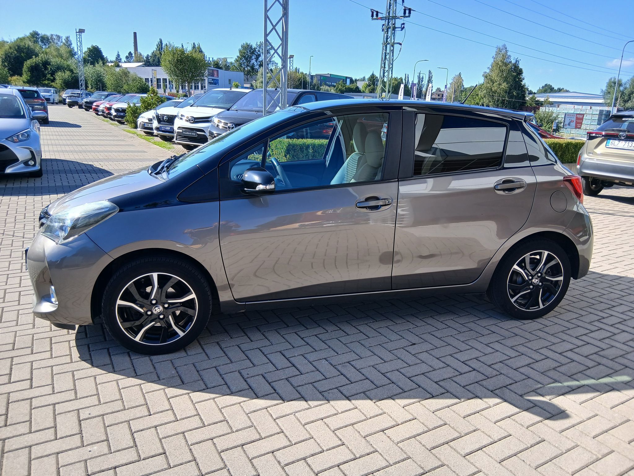 Toyota Yaris, 1,3 VVT-i 73kW Selection - fotka 3