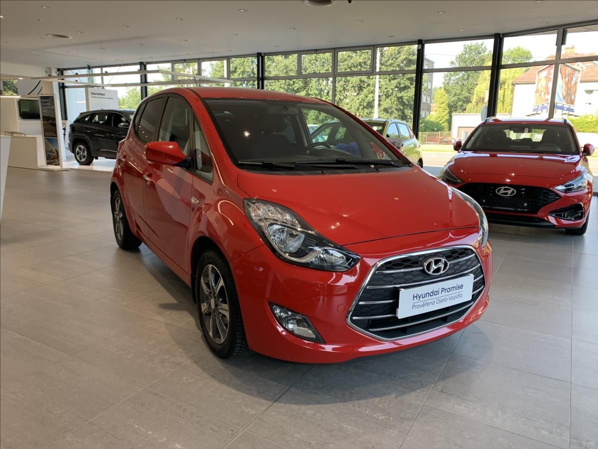 Hyundai ix20, 1,6 i 91 kW MT Tricolor Club - fotka 3